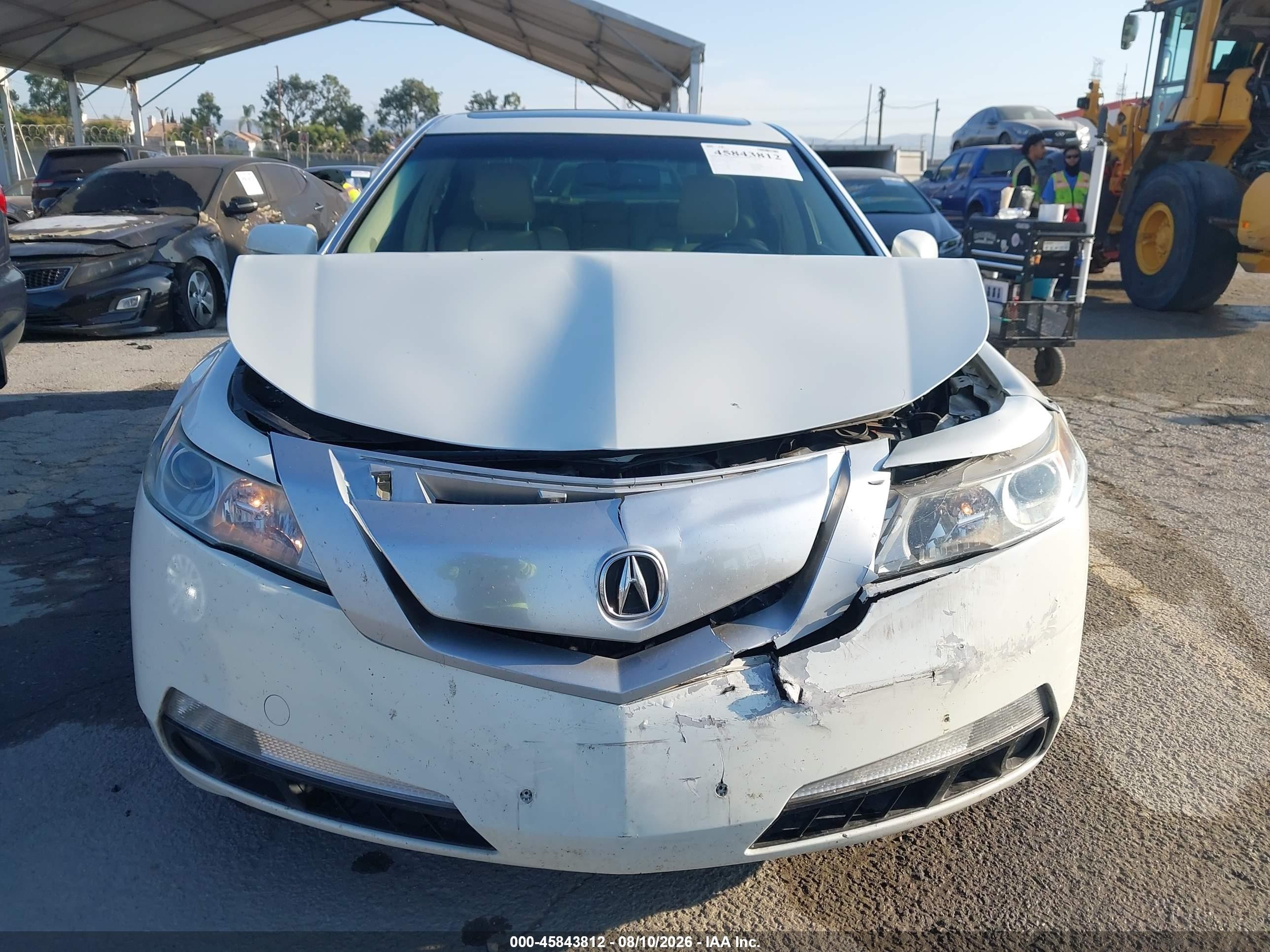 2010 Acura Tl 3.5 White vin: 19UUA8F53AA017713