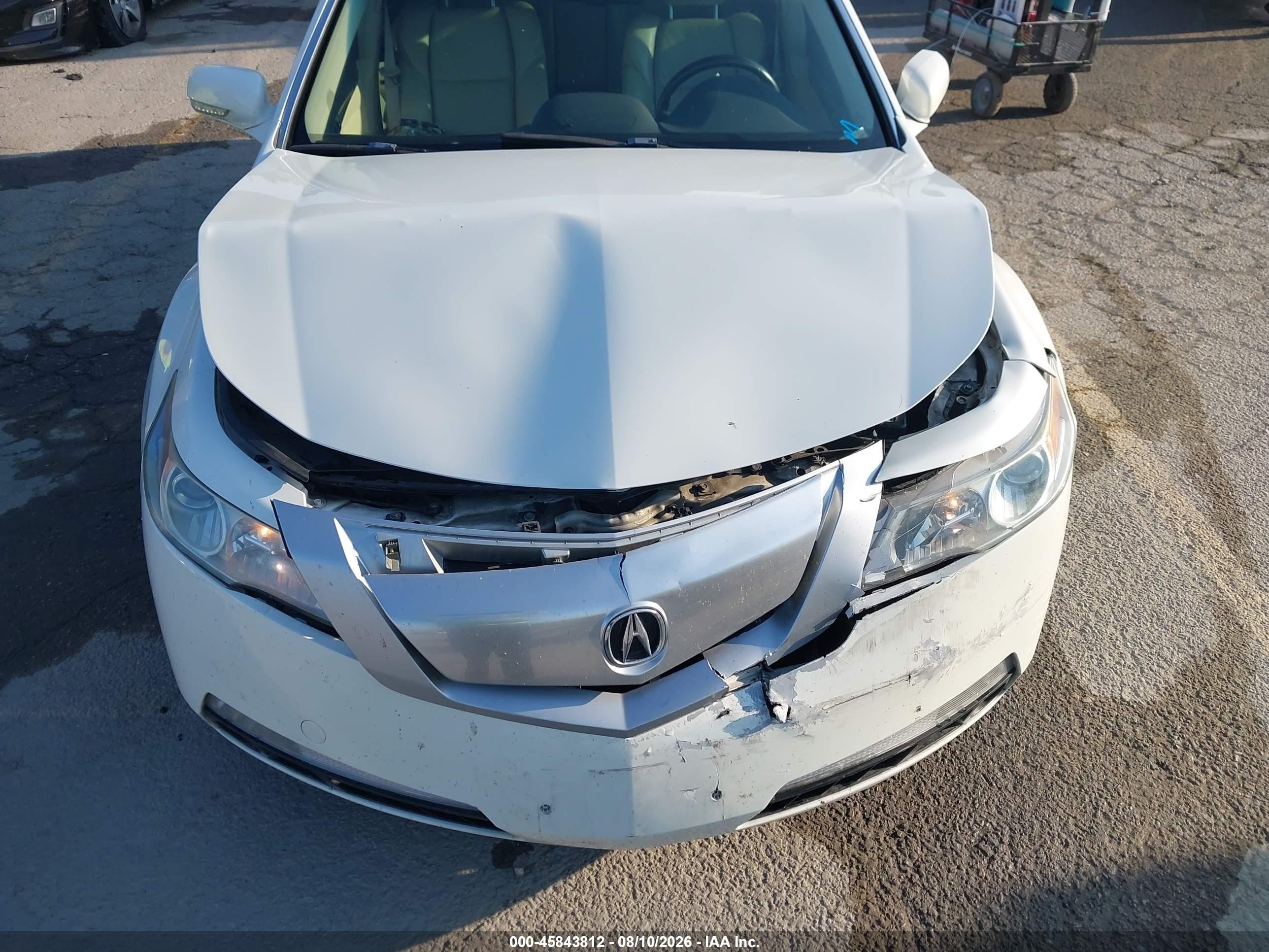 2010 Acura Tl 3.5 White vin: 19UUA8F53AA017713
