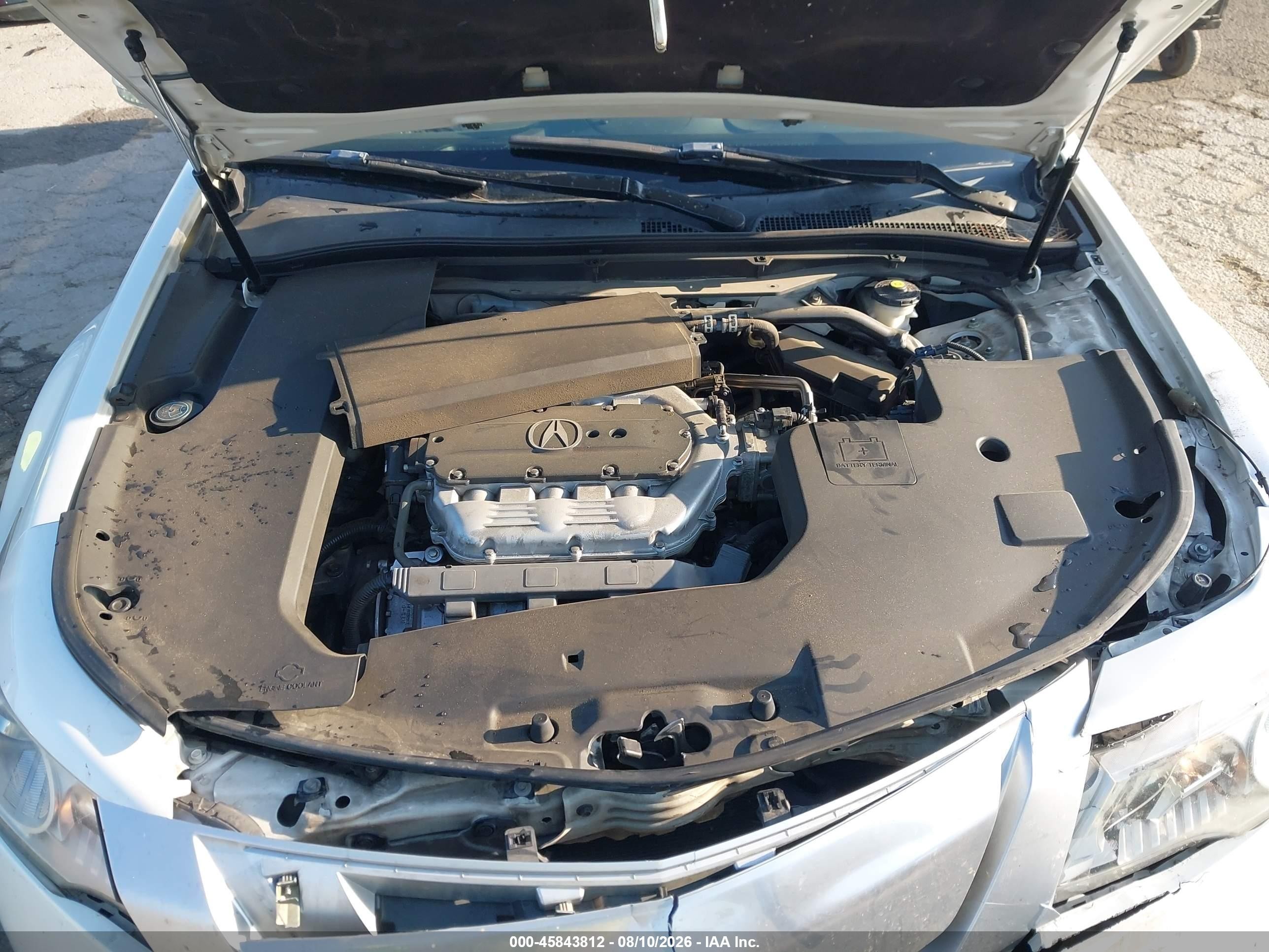 2010 Acura Tl 3.5 White vin: 19UUA8F53AA017713