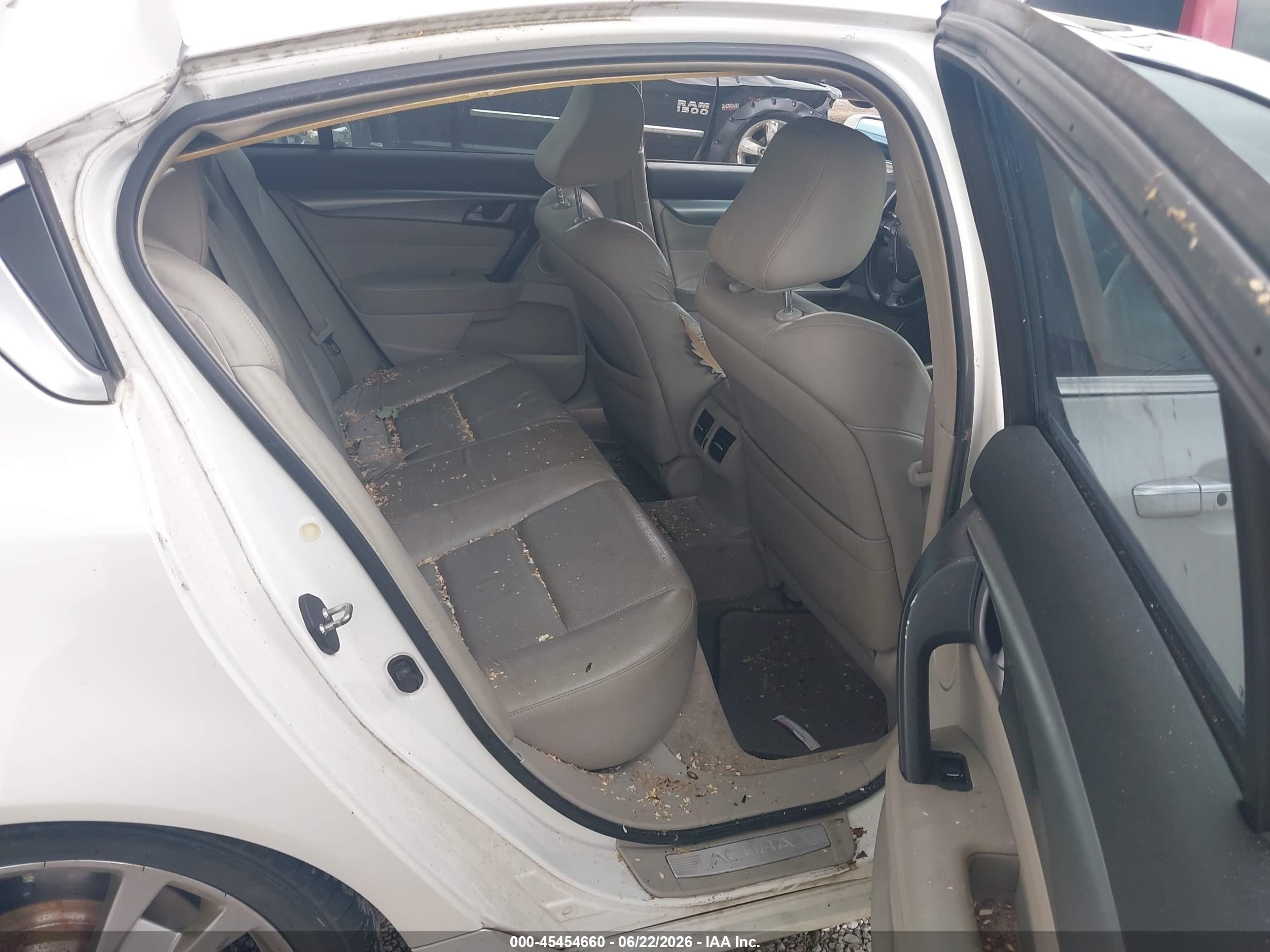 2011 Acura Tl 3.5 White vin: 19UUA8F53BA004784