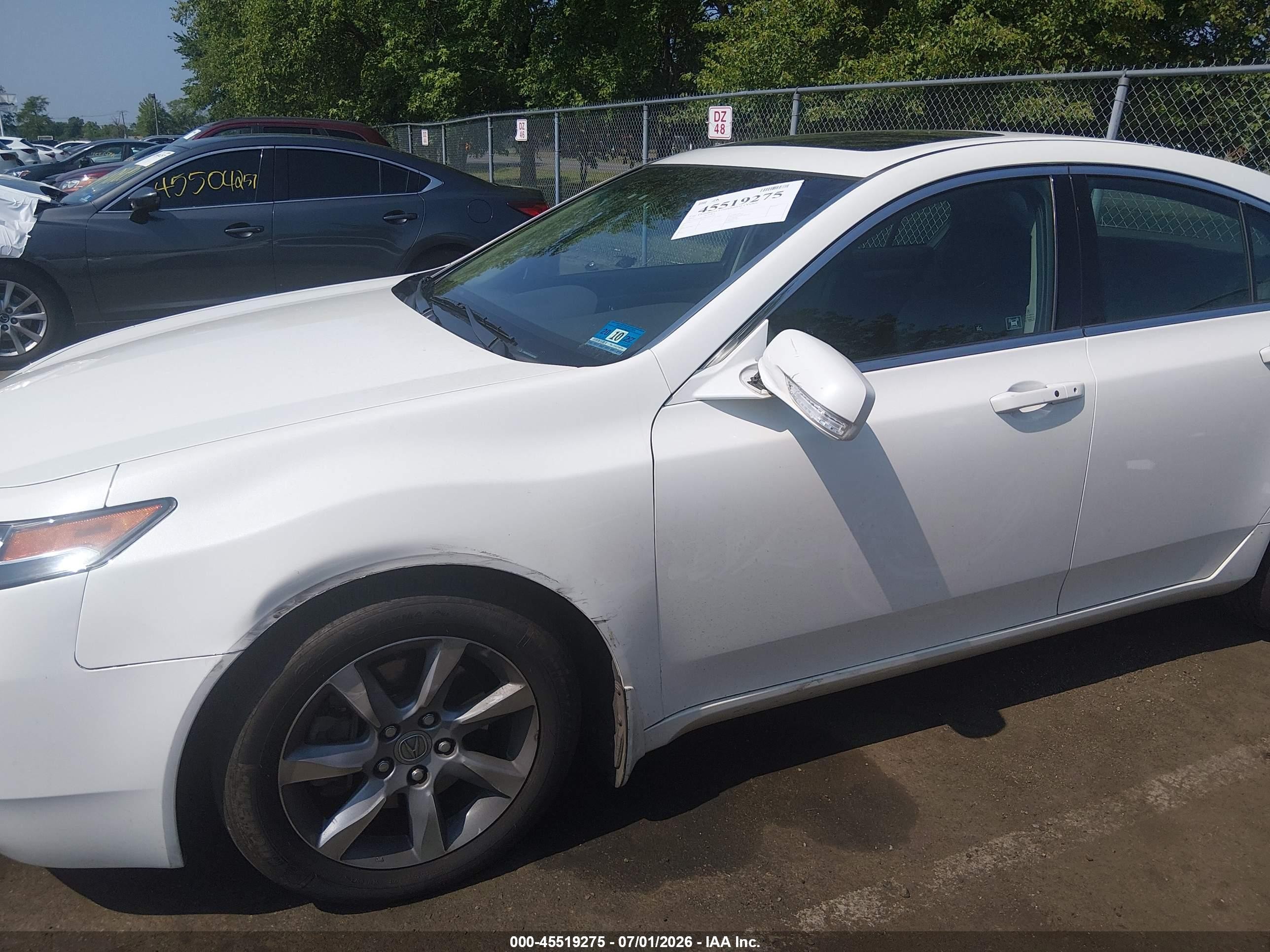 2012 Acura Tl 3.5 White vin: 19UUA8F53CA036362