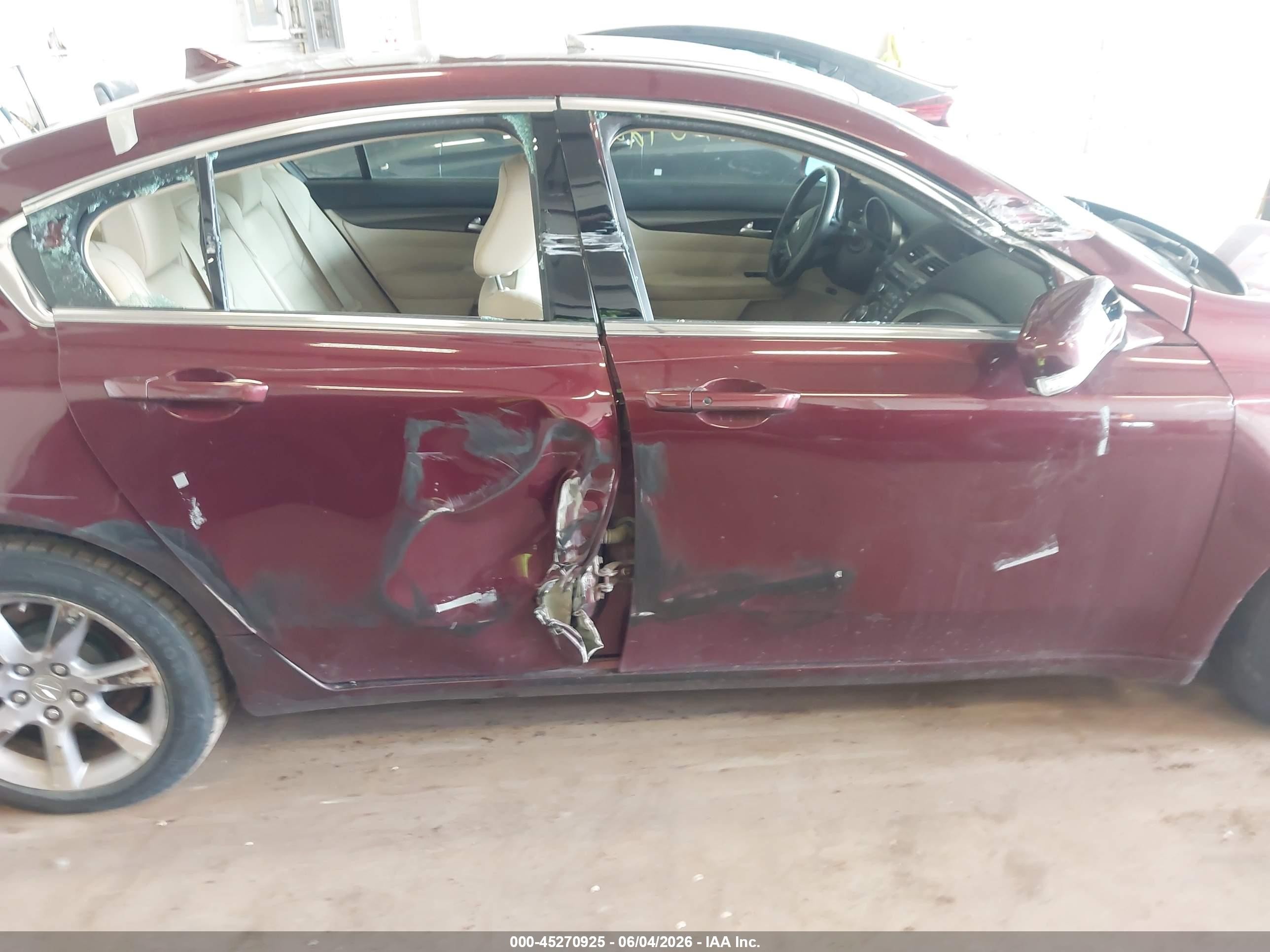 2013 Acura Tl 3.5 Red vin: 19UUA8F53DA003167