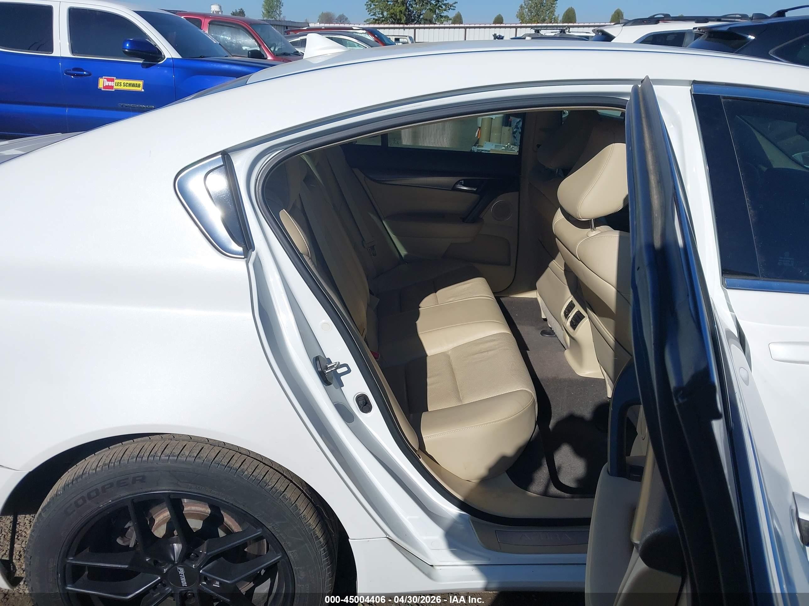 2013 Acura Tl 3.5 White vin: 19UUA8F53DA010894