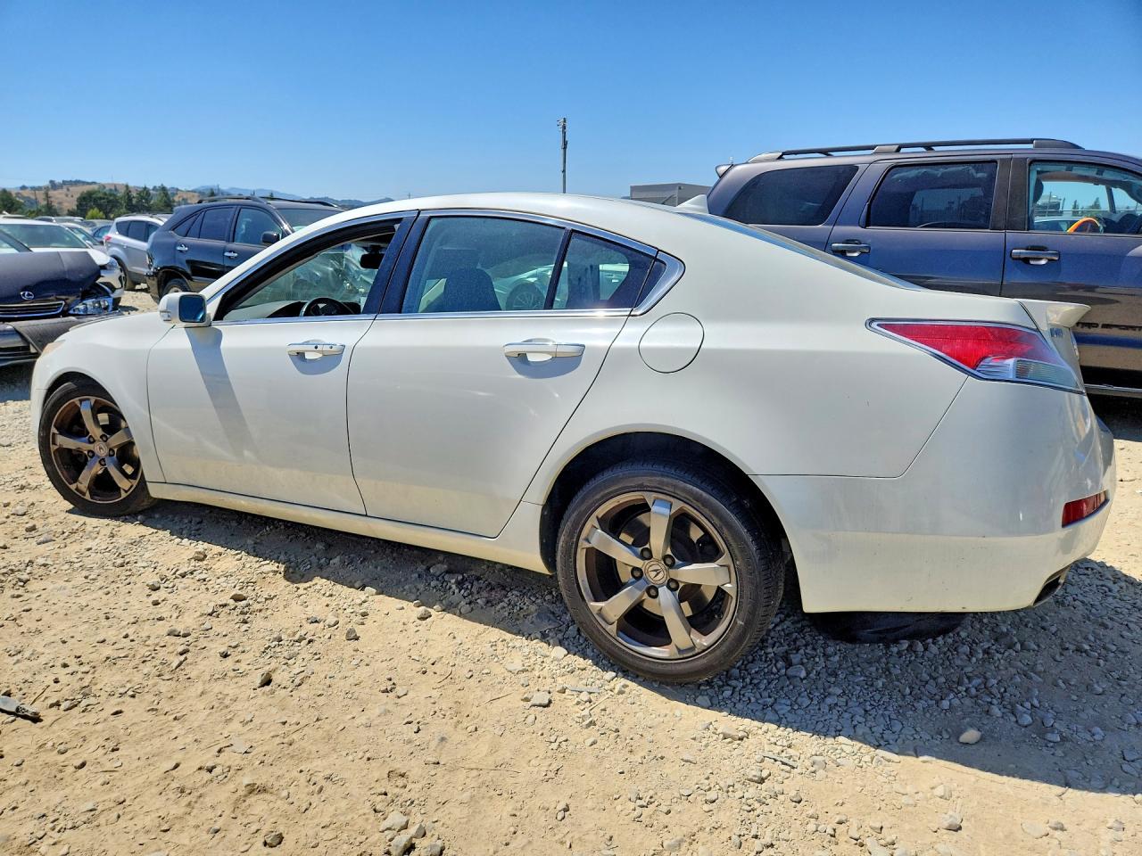 2011 Acura Tl Белый vin: 19UUA8F54BA000338