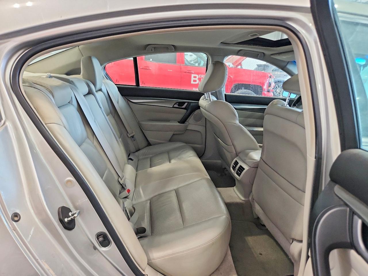 2011 Acura Tl Silver vin: 19UUA8F54BA006690