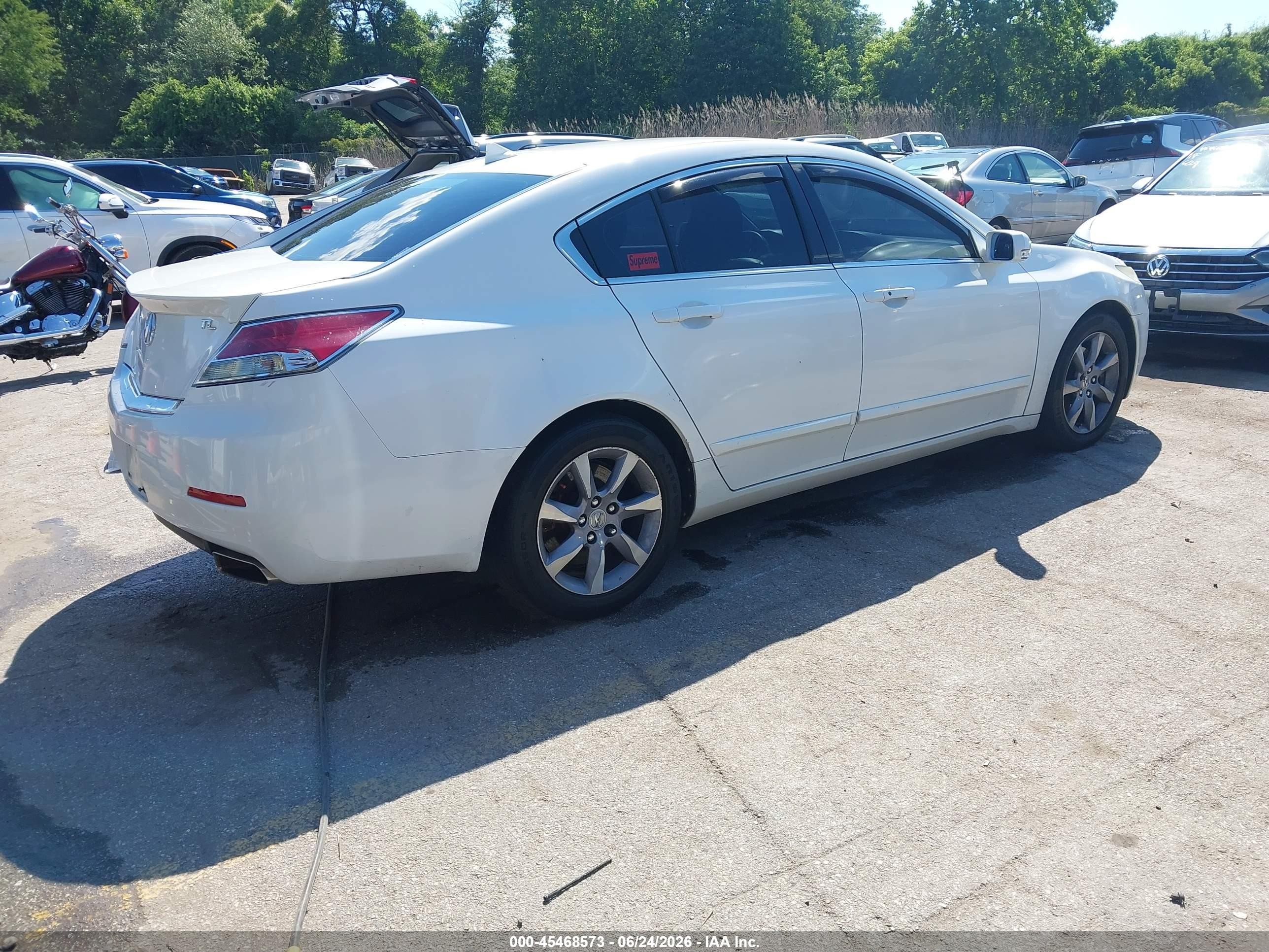 2013 Acura Tl 3.5 White vin: 19UUA8F54DA006529