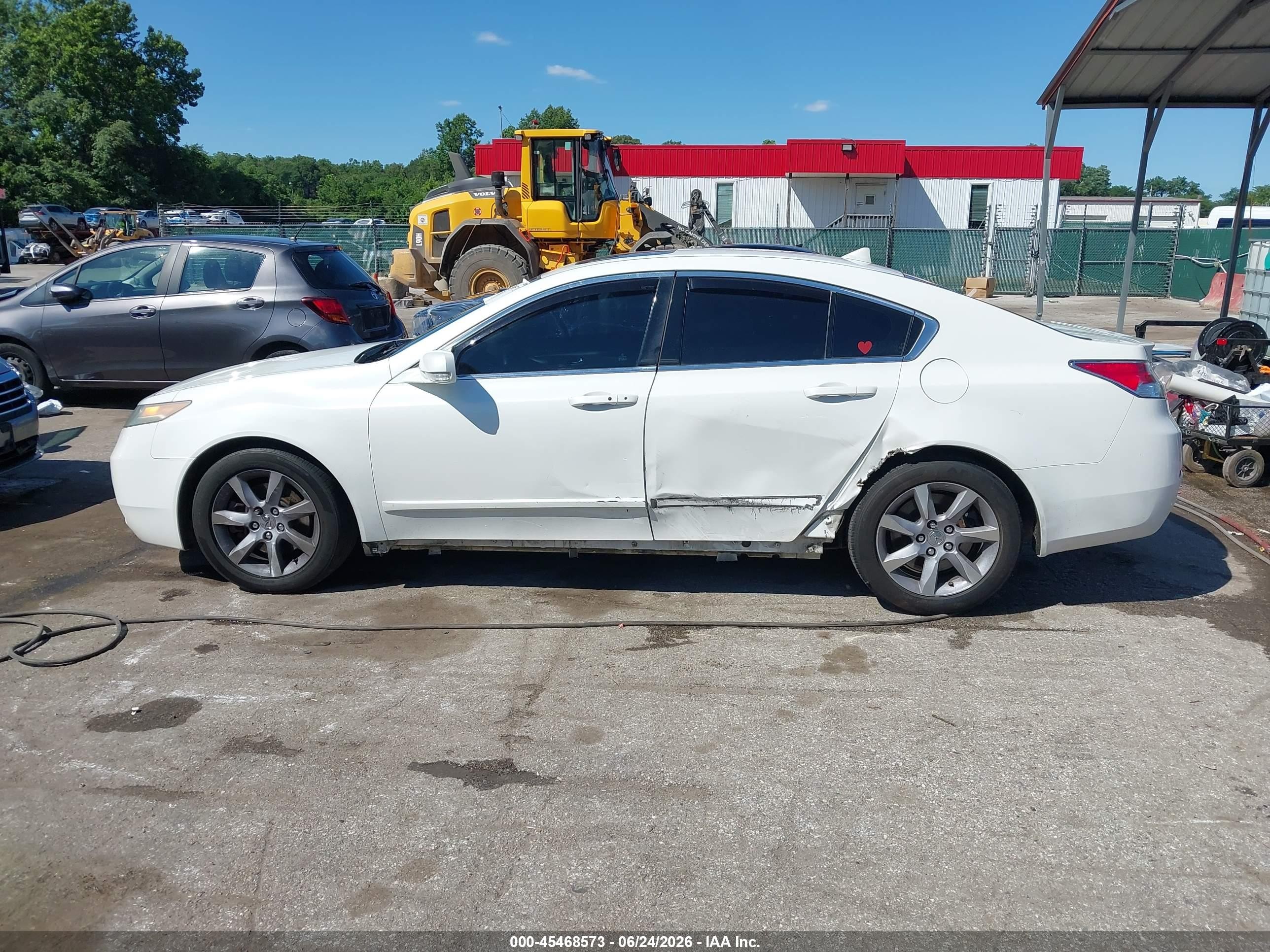 2013 Acura Tl 3.5 White vin: 19UUA8F54DA006529