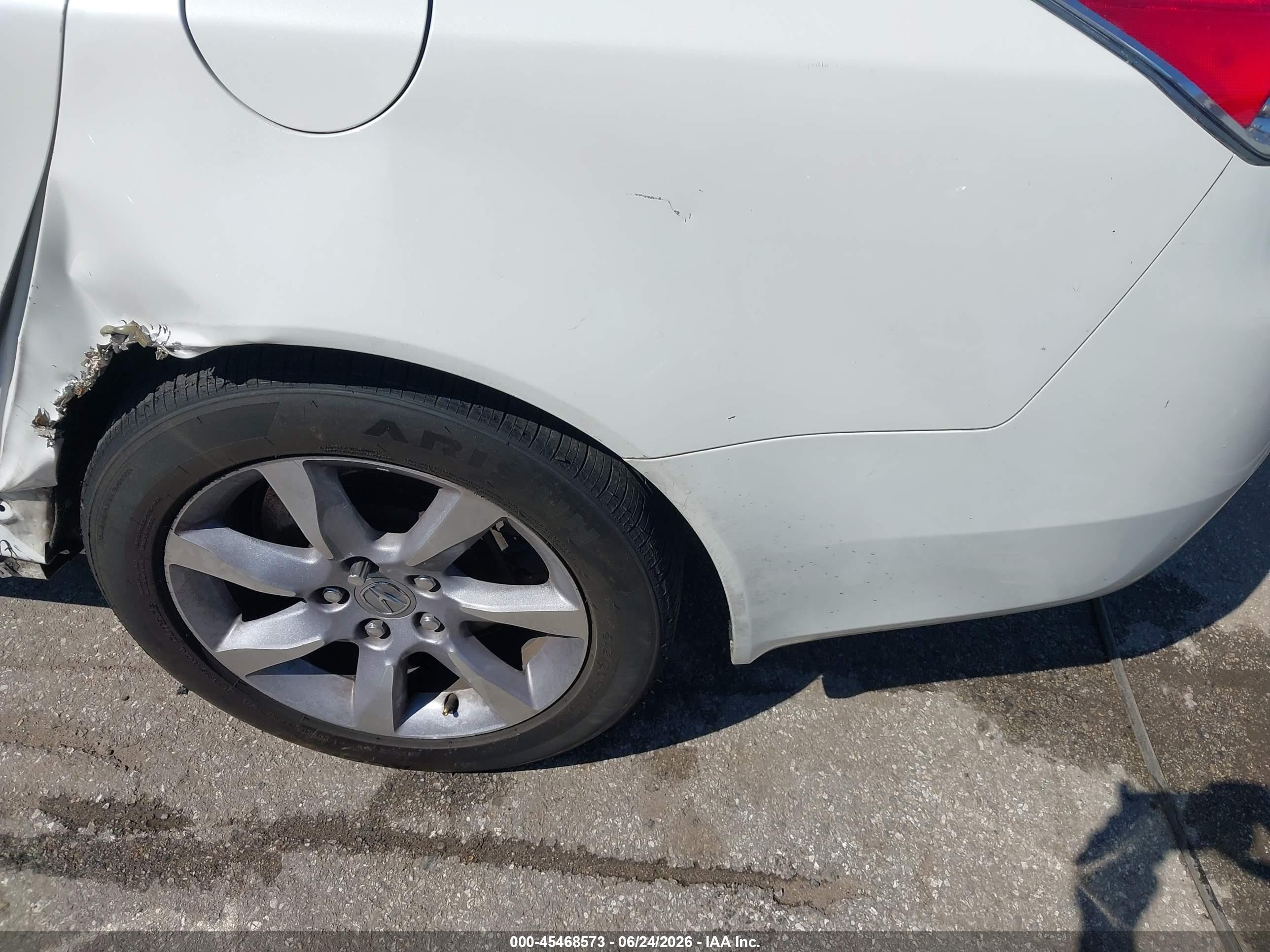 2013 Acura Tl 3.5 White vin: 19UUA8F54DA006529