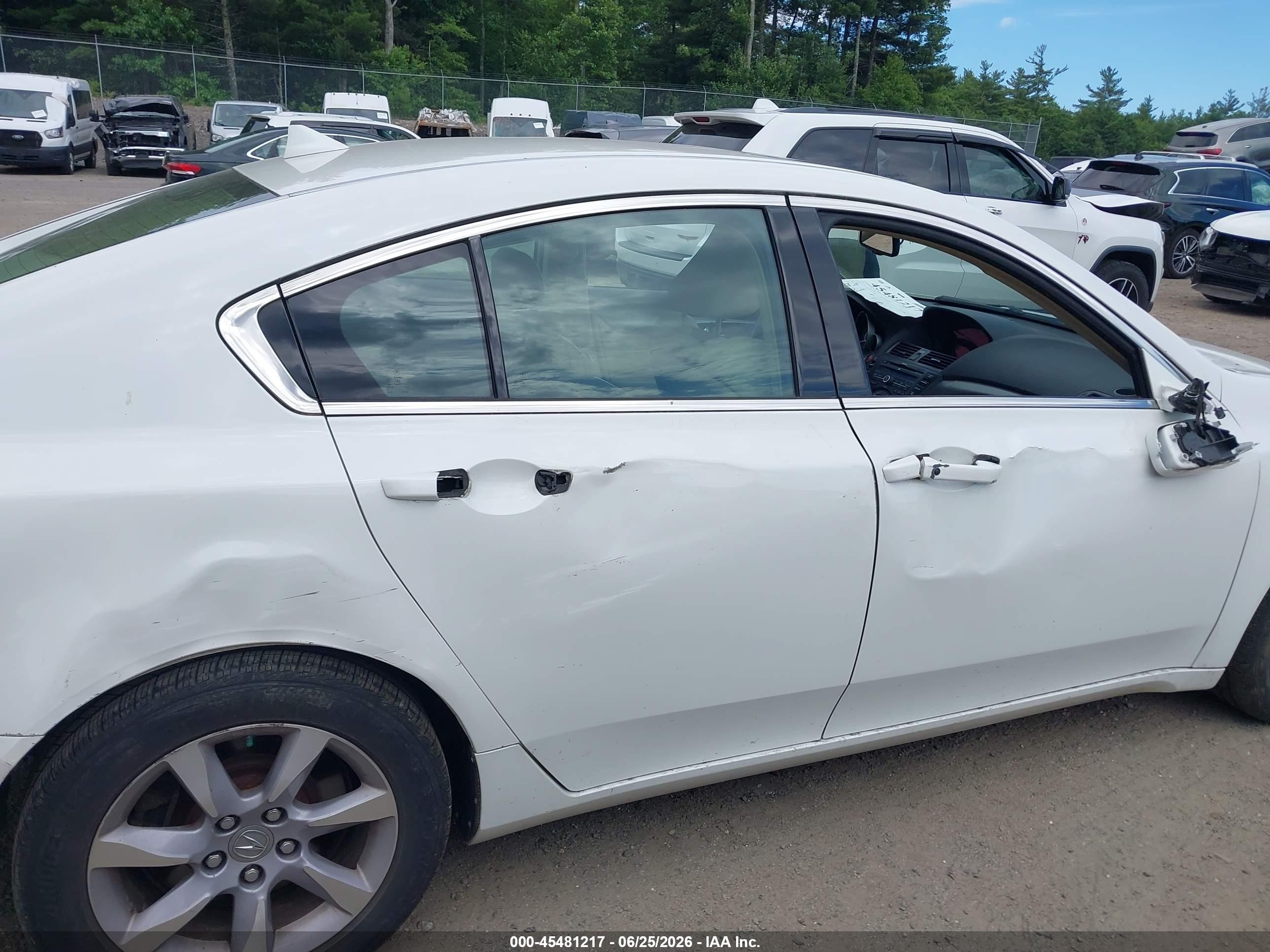 2013 Acura Tl 3.5 White vin: 19UUA8F54DA017255