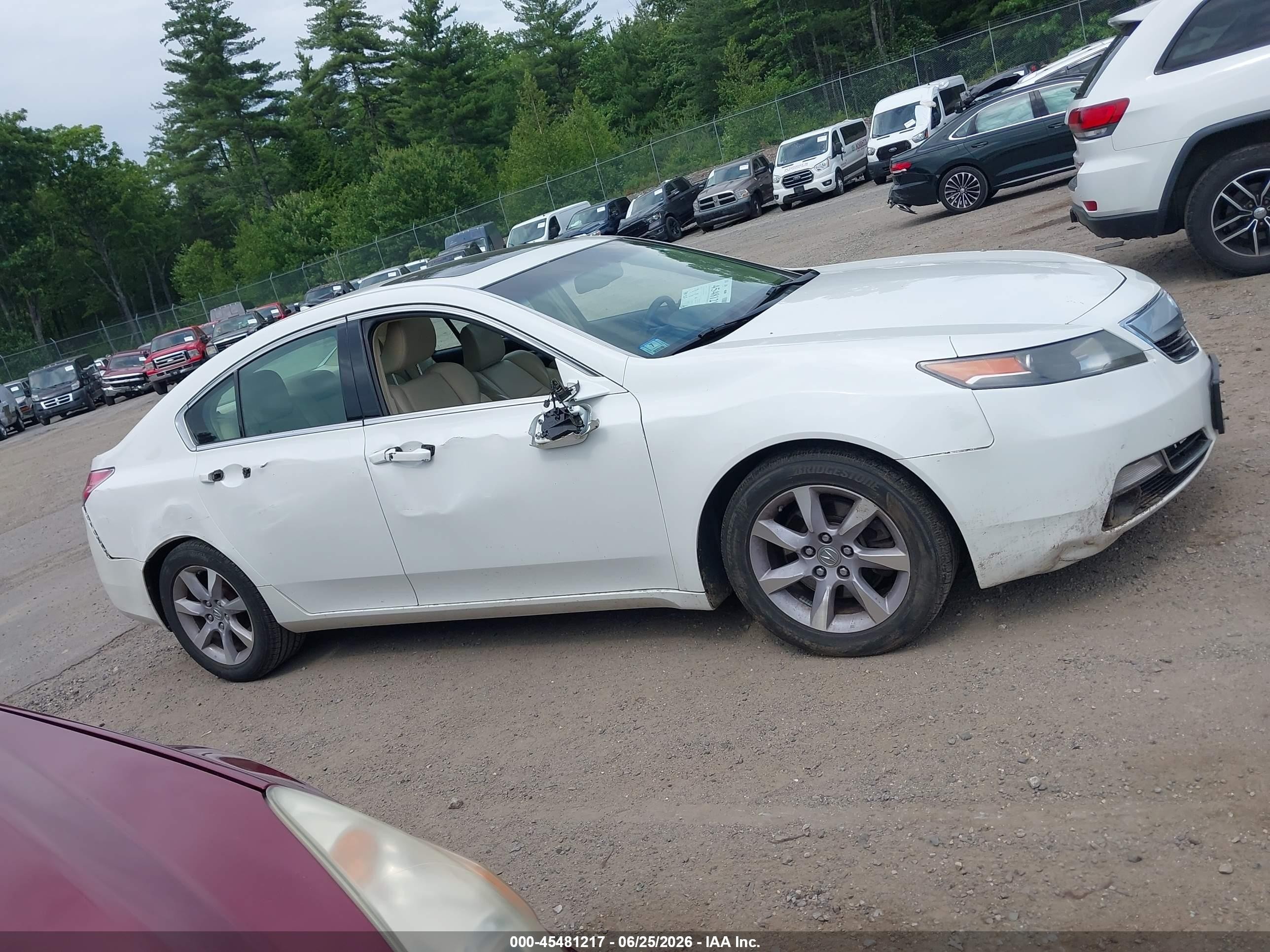 2013 Acura Tl 3.5 White vin: 19UUA8F54DA017255