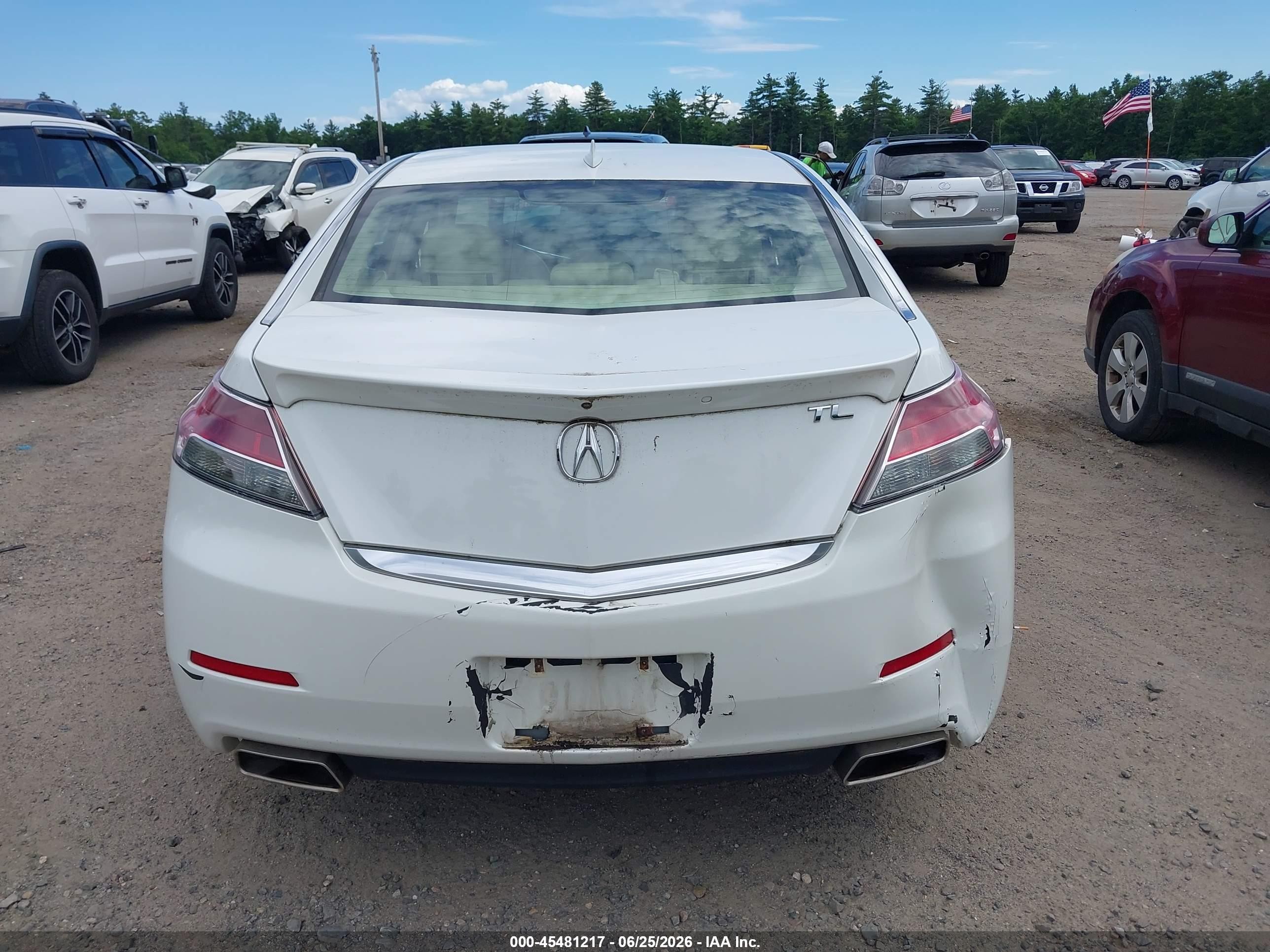2013 Acura Tl 3.5 White vin: 19UUA8F54DA017255