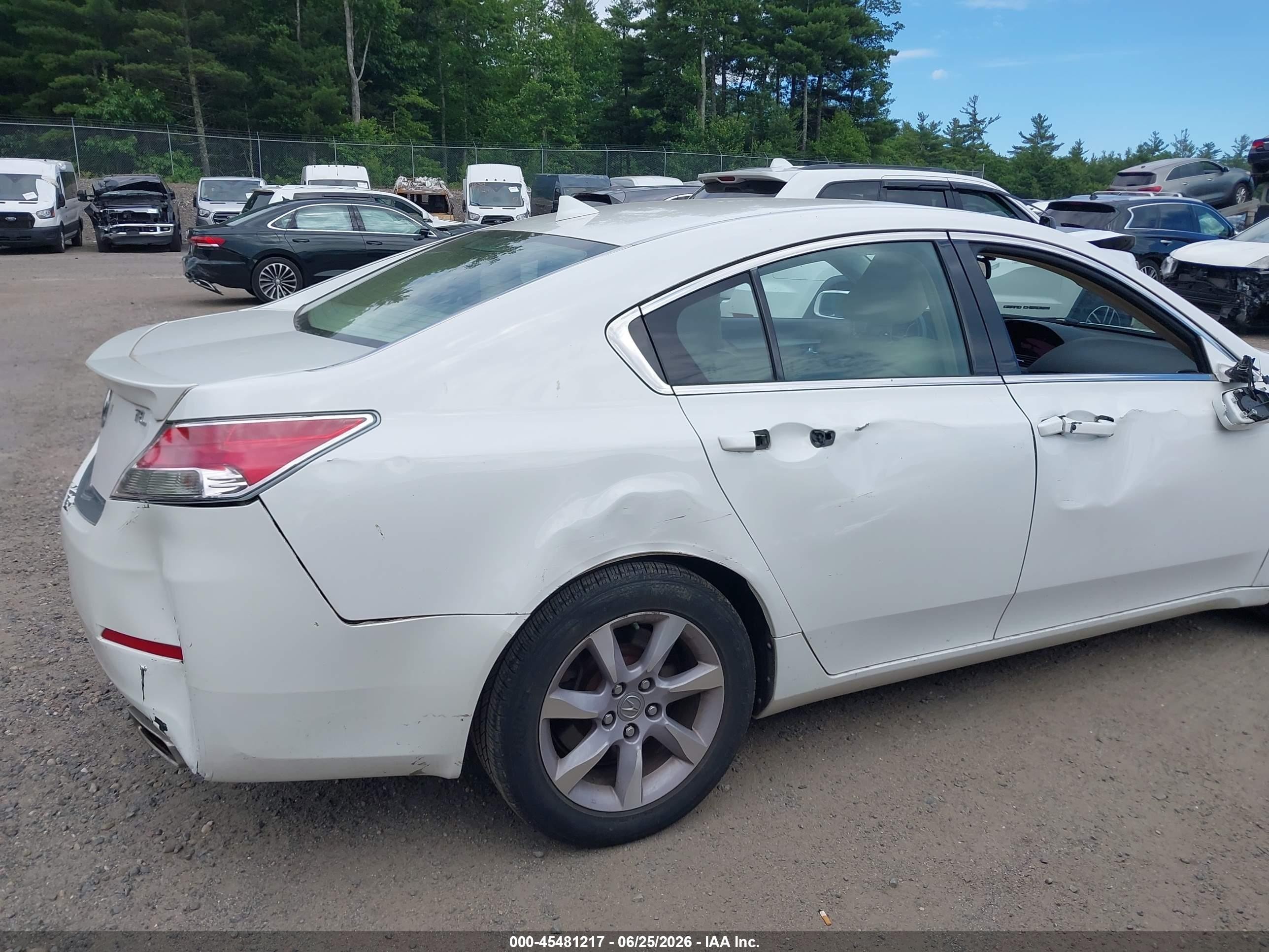 2013 Acura Tl 3.5 White vin: 19UUA8F54DA017255