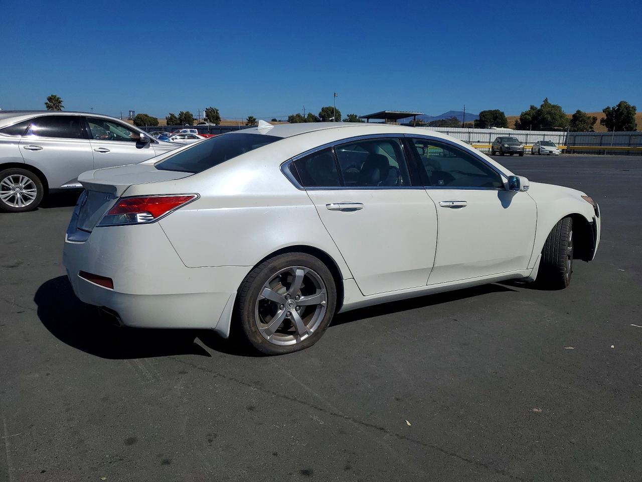 2011 Acura Tl White vin: 19UUA8F55BA004821