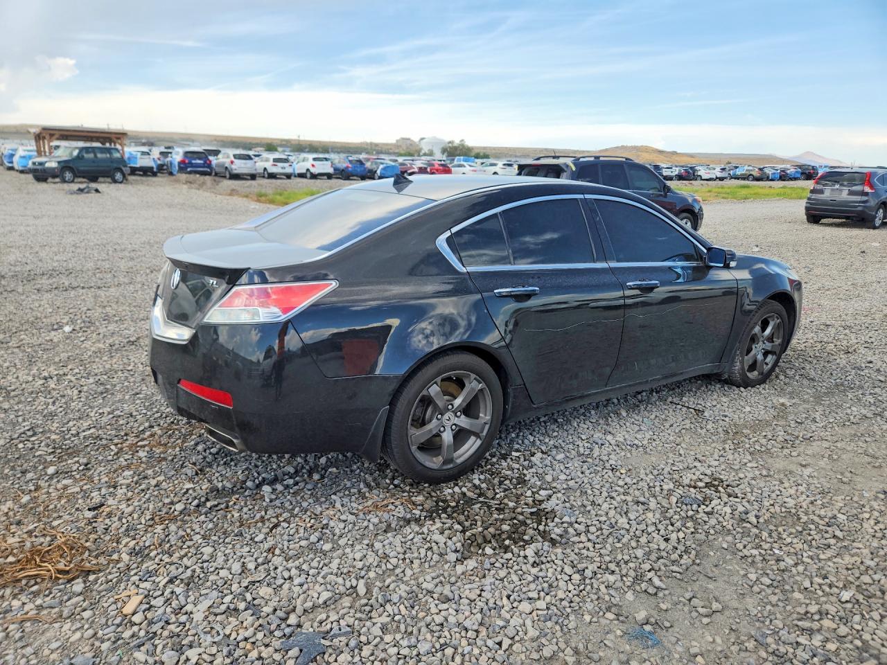 2011 Acura Tl Черный vin: 19UUA8F55BA008576