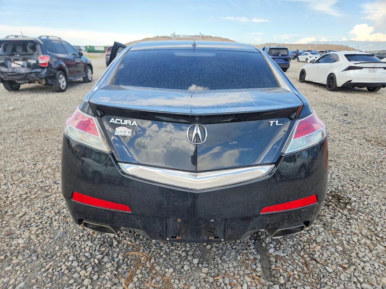 2011 Acura Tl Черный vin: 19UUA8F55BA008576
