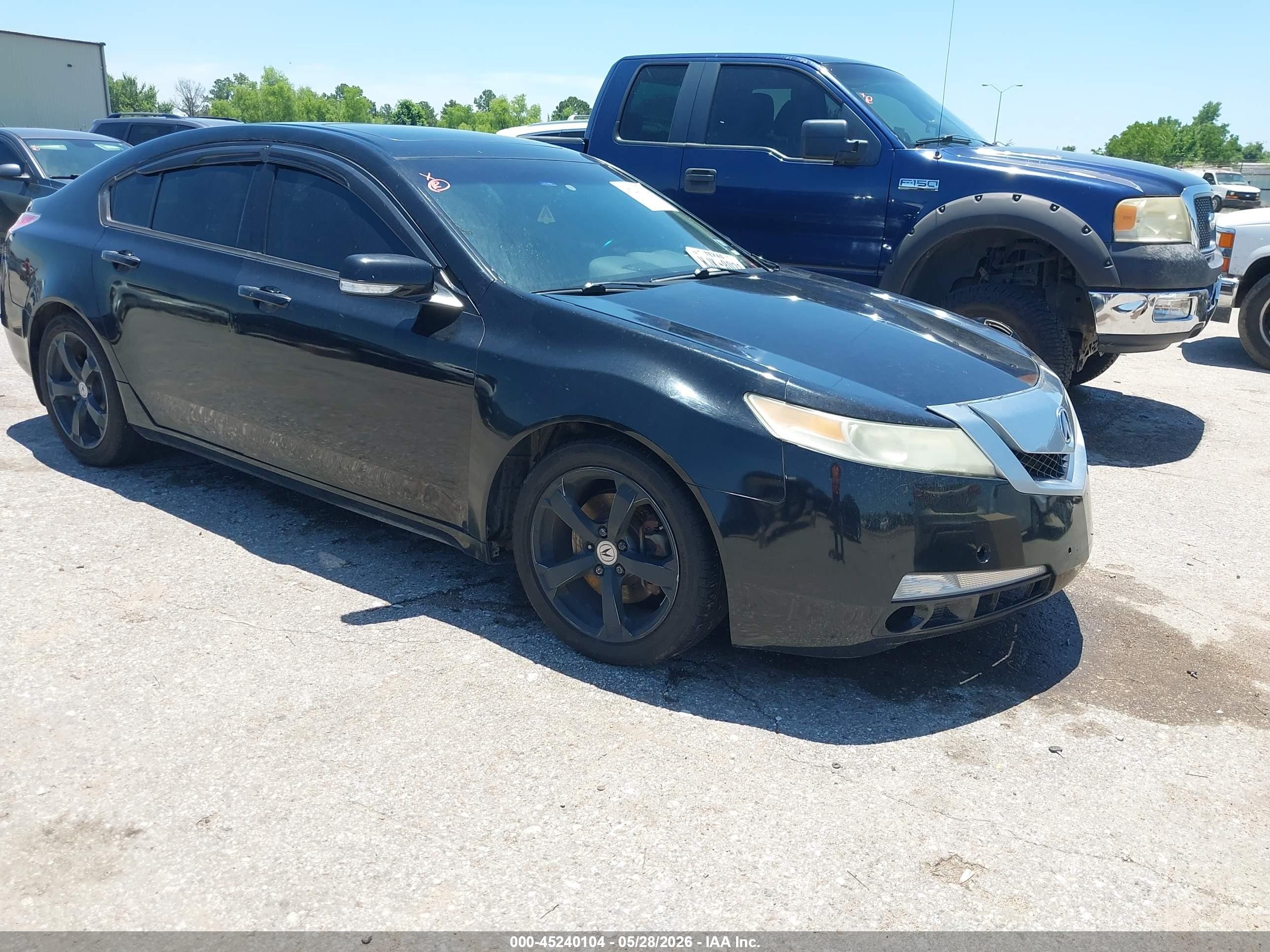19UUA8F56AA001070