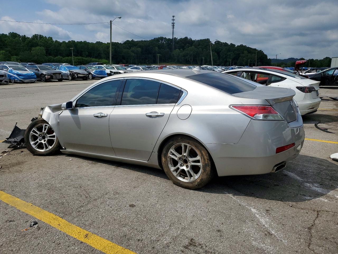 2010 Acura Tl Silver vin: 19UUA8F56AA001957