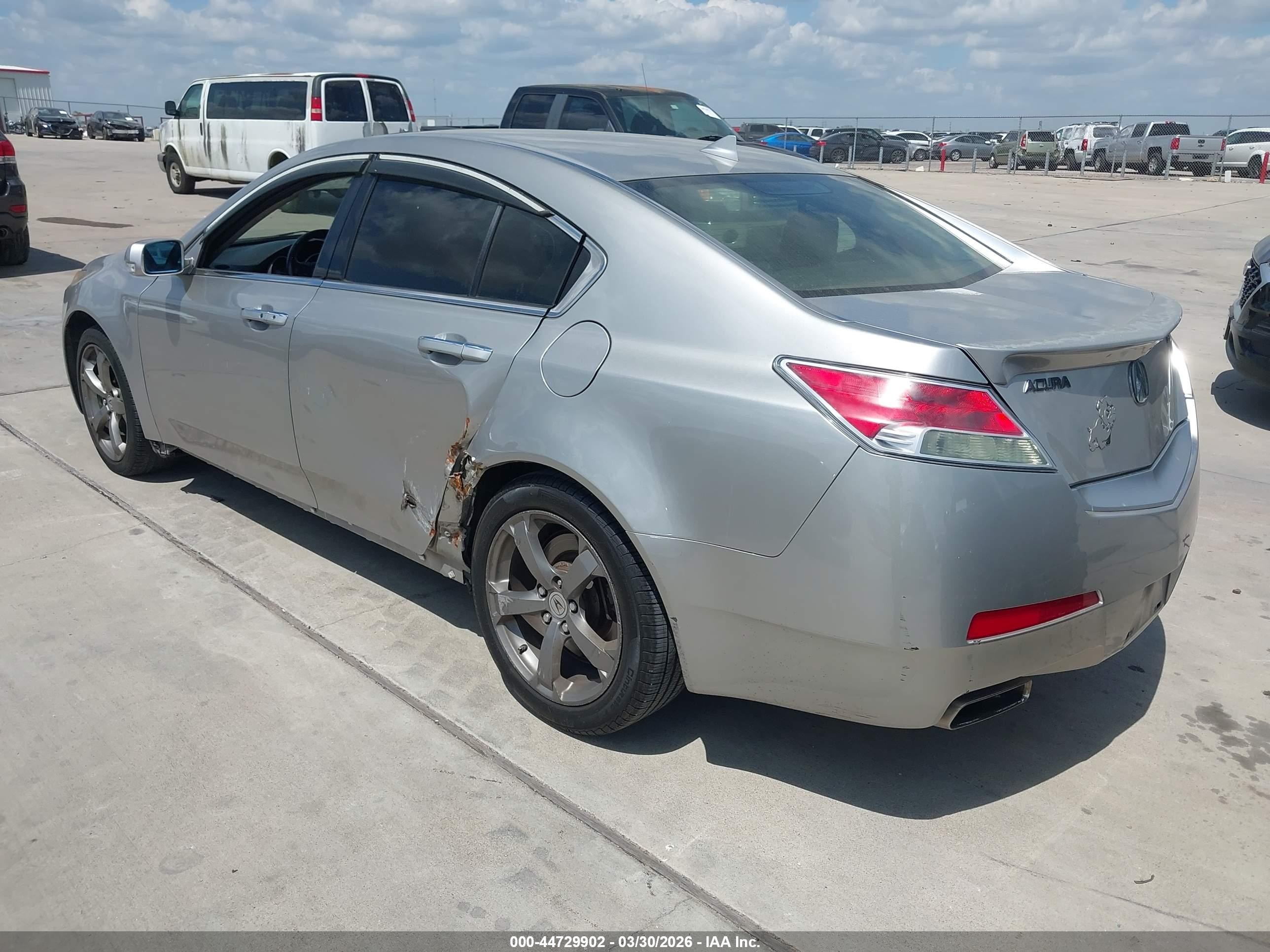 2010 Acura Tl 3.5 Silver vin: 19UUA8F56AA023019