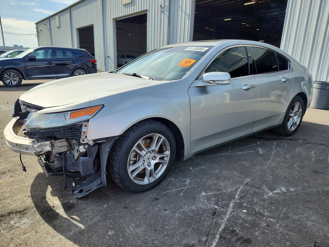 2010 Acura Tl Silver vin: 19UUA8F56AA023487