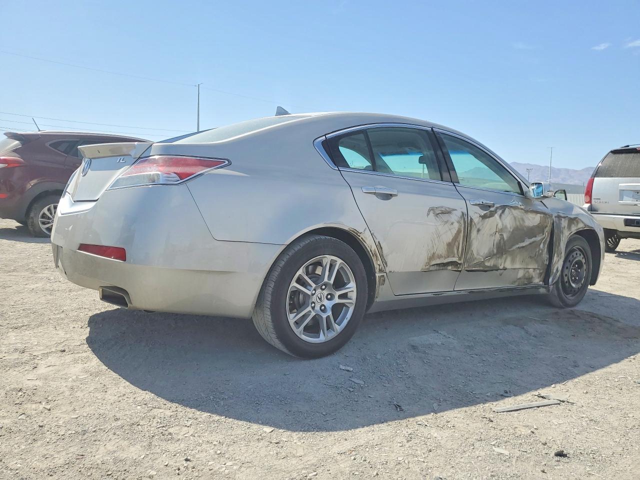 2010 Acura Tl Silver vin: 19UUA8F56AA025448