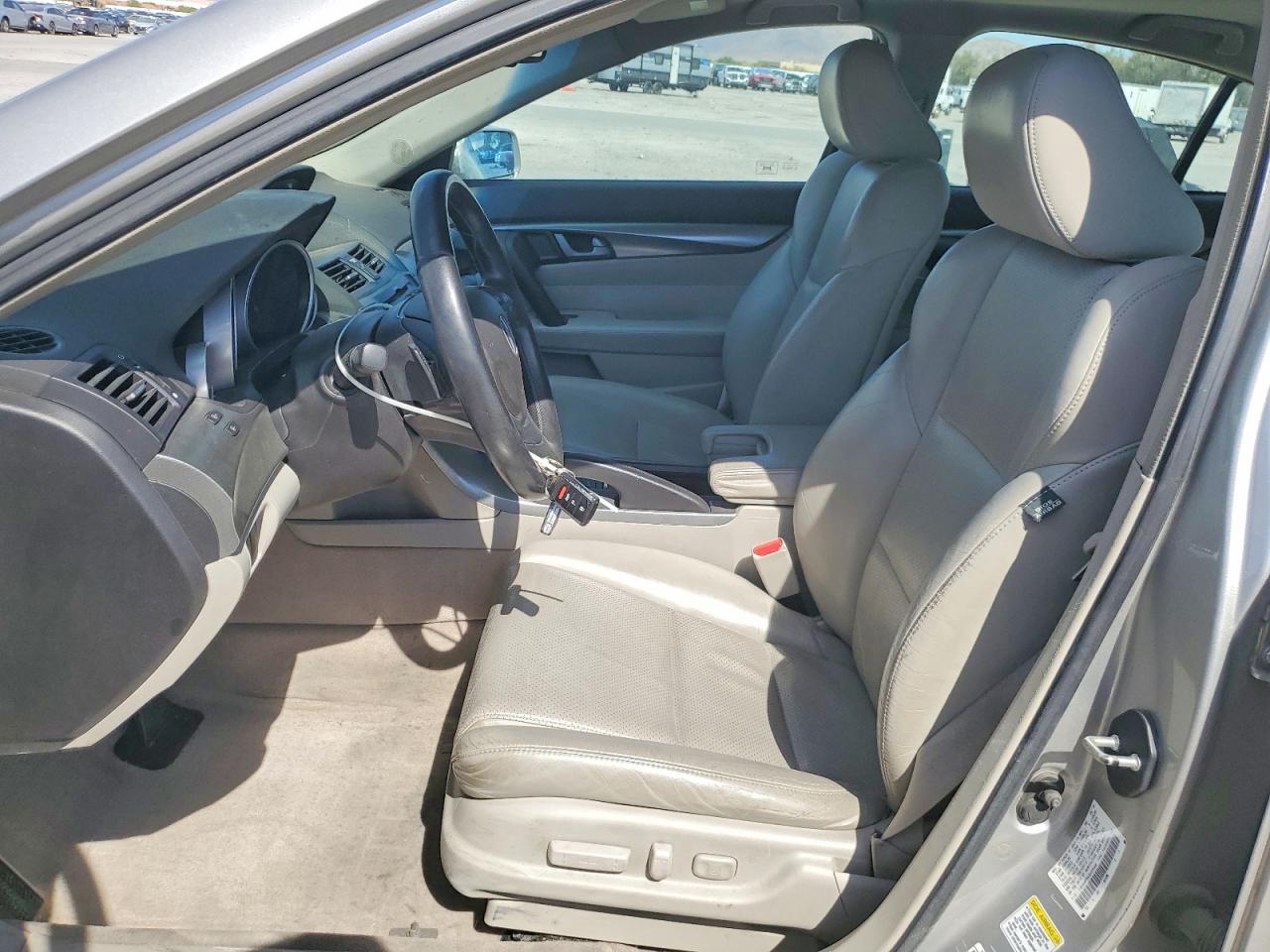 2010 Acura Tl Silver vin: 19UUA8F56AA025448
