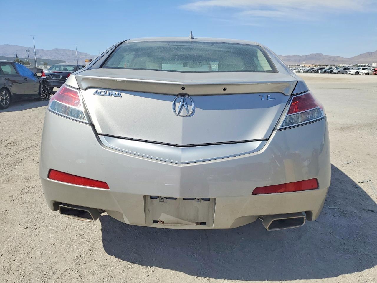 2010 Acura Tl Silver vin: 19UUA8F56AA025448