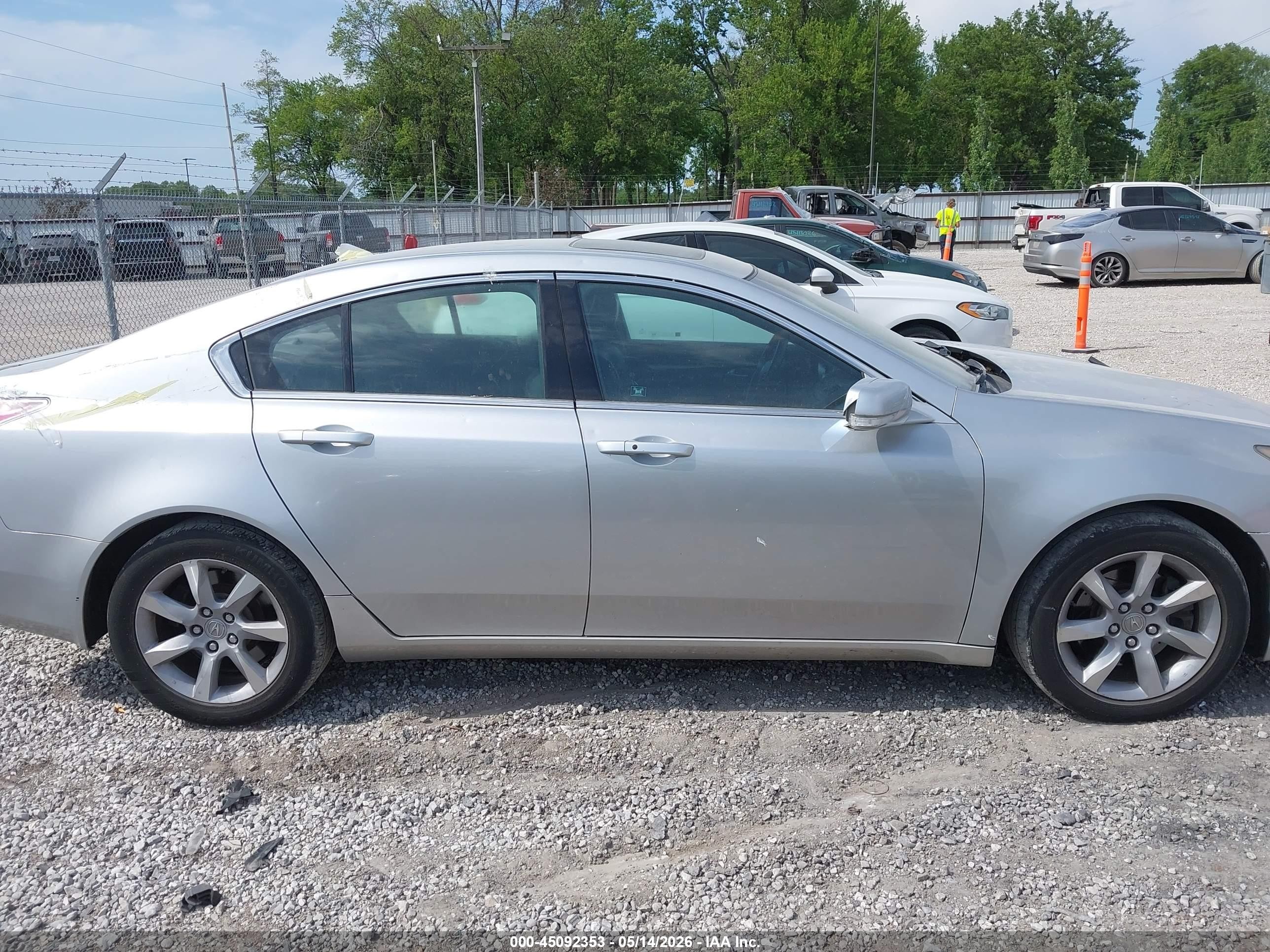 2012 Acura Tl 3.5 Silver vin: 19UUA8F56CA012329