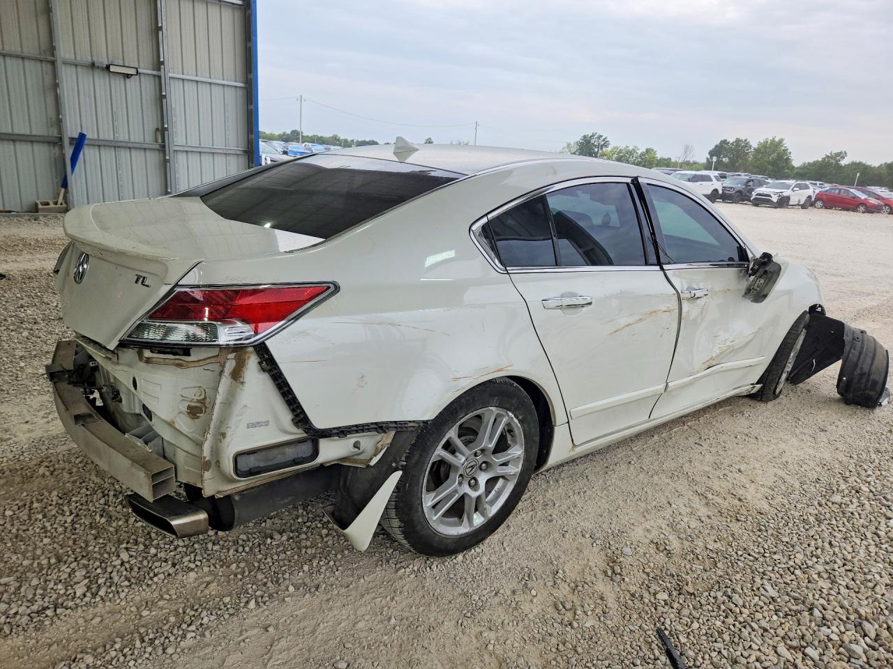 2010 Acura Tl White vin: 19UUA8F57AA012143