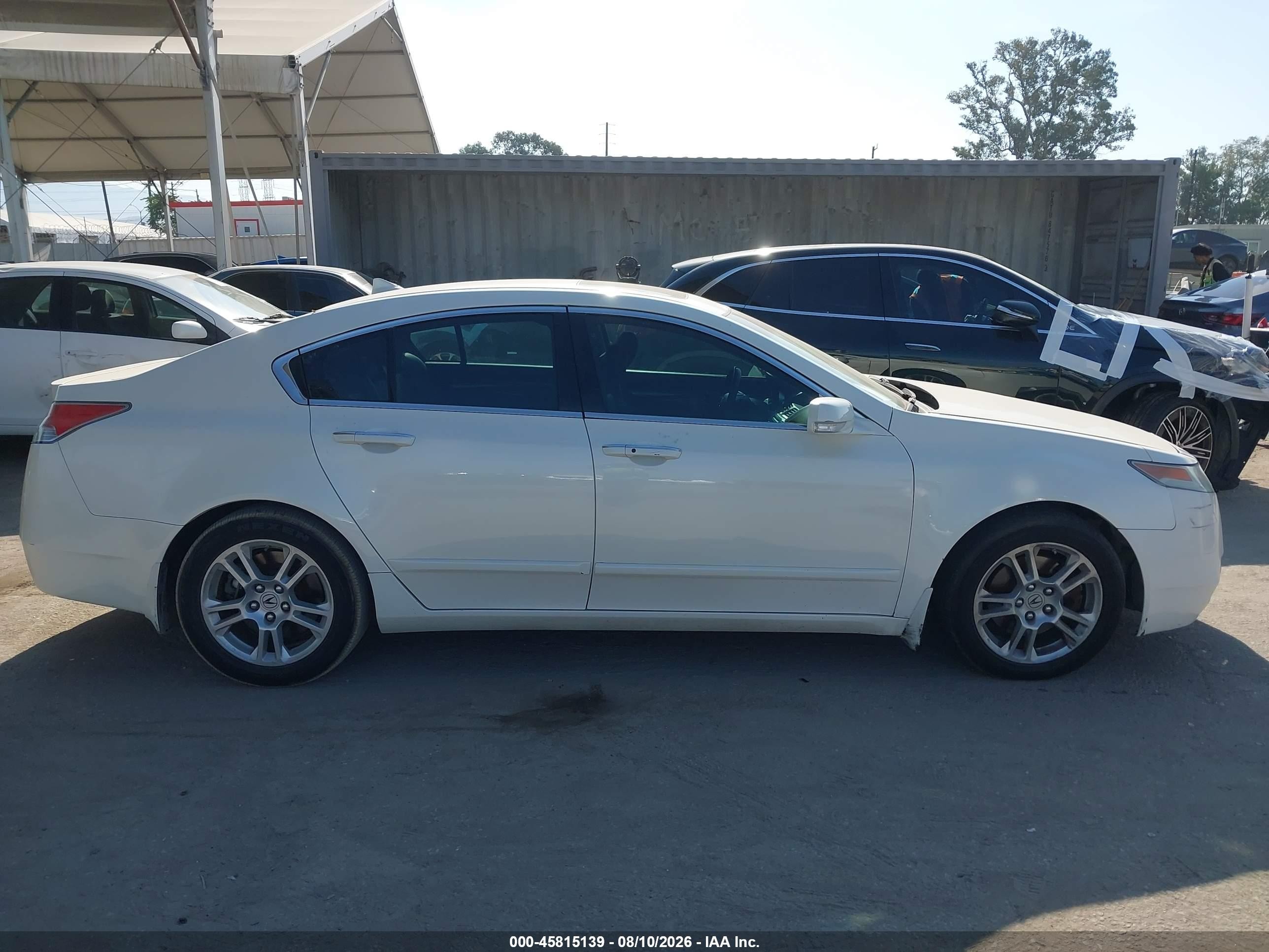 2011 Acura Tl 3.5 White vin: 19UUA8F57BA002505
