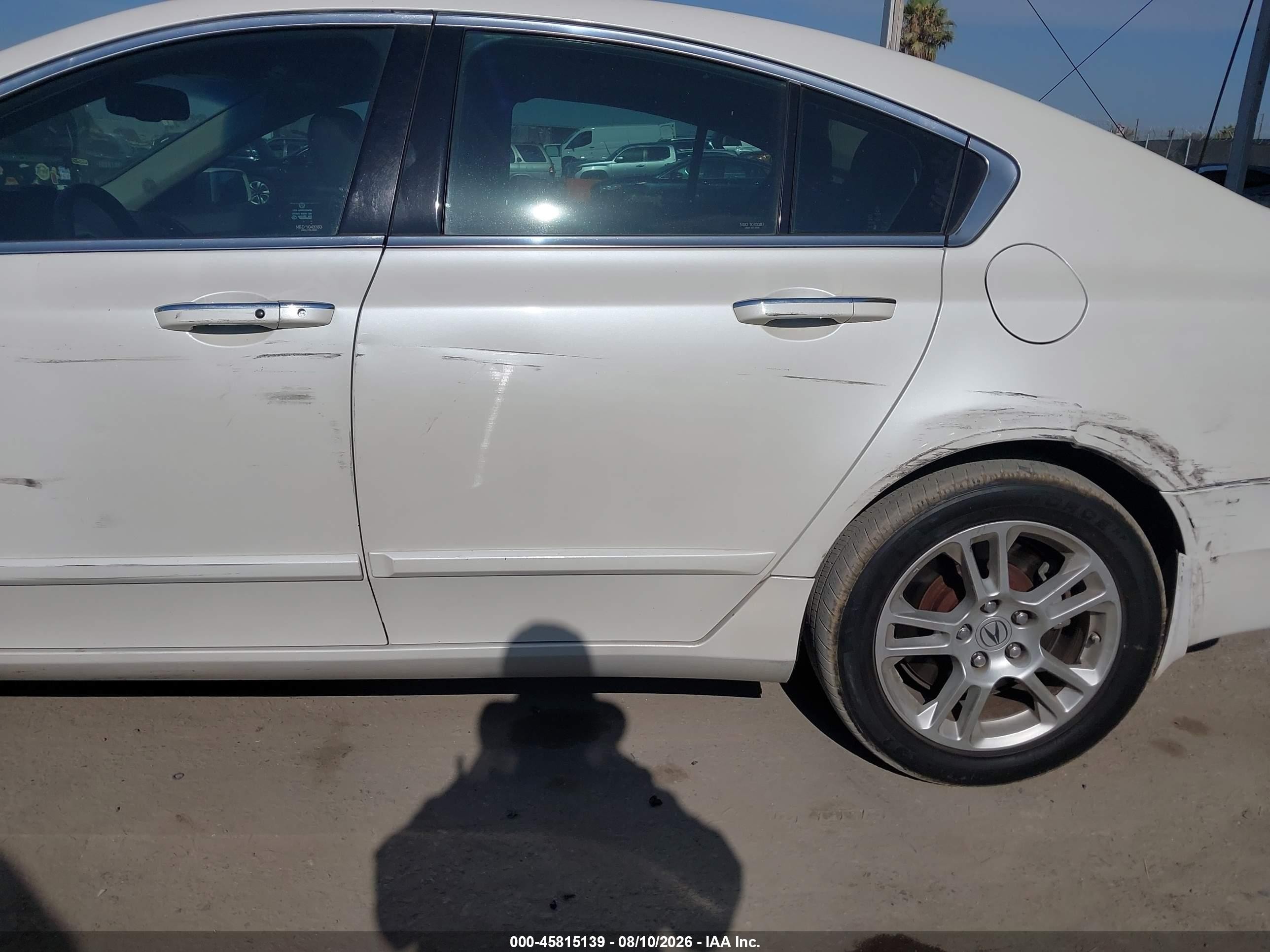 2011 Acura Tl 3.5 White vin: 19UUA8F57BA002505