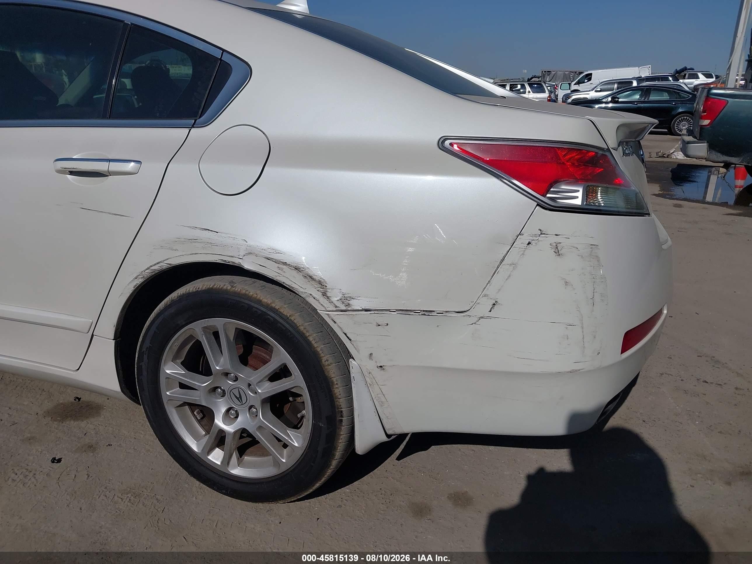 2011 Acura Tl 3.5 White vin: 19UUA8F57BA002505