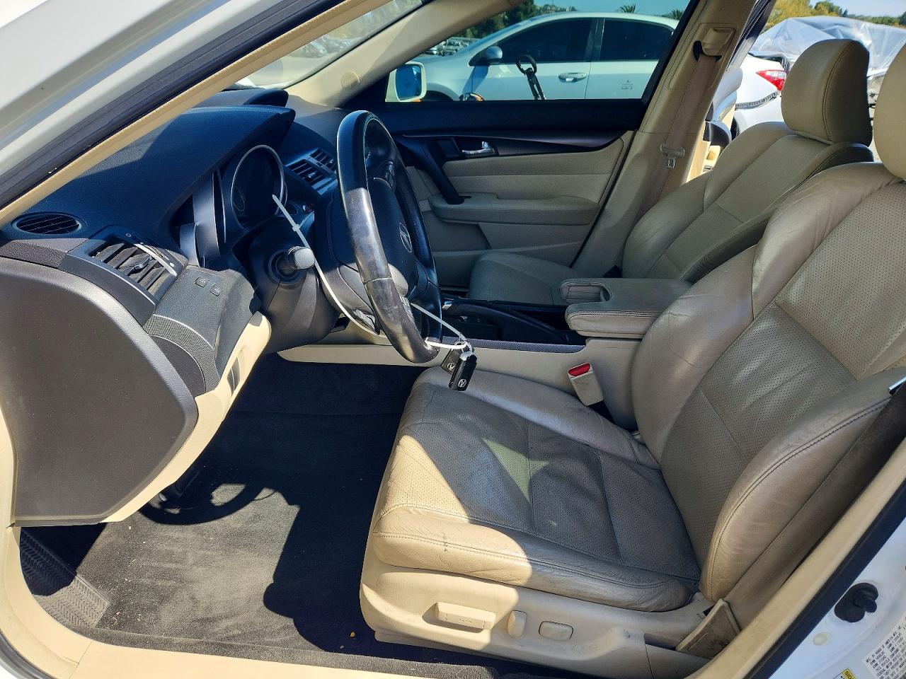 2012 Acura Tl White vin: 19UUA8F57CA009469