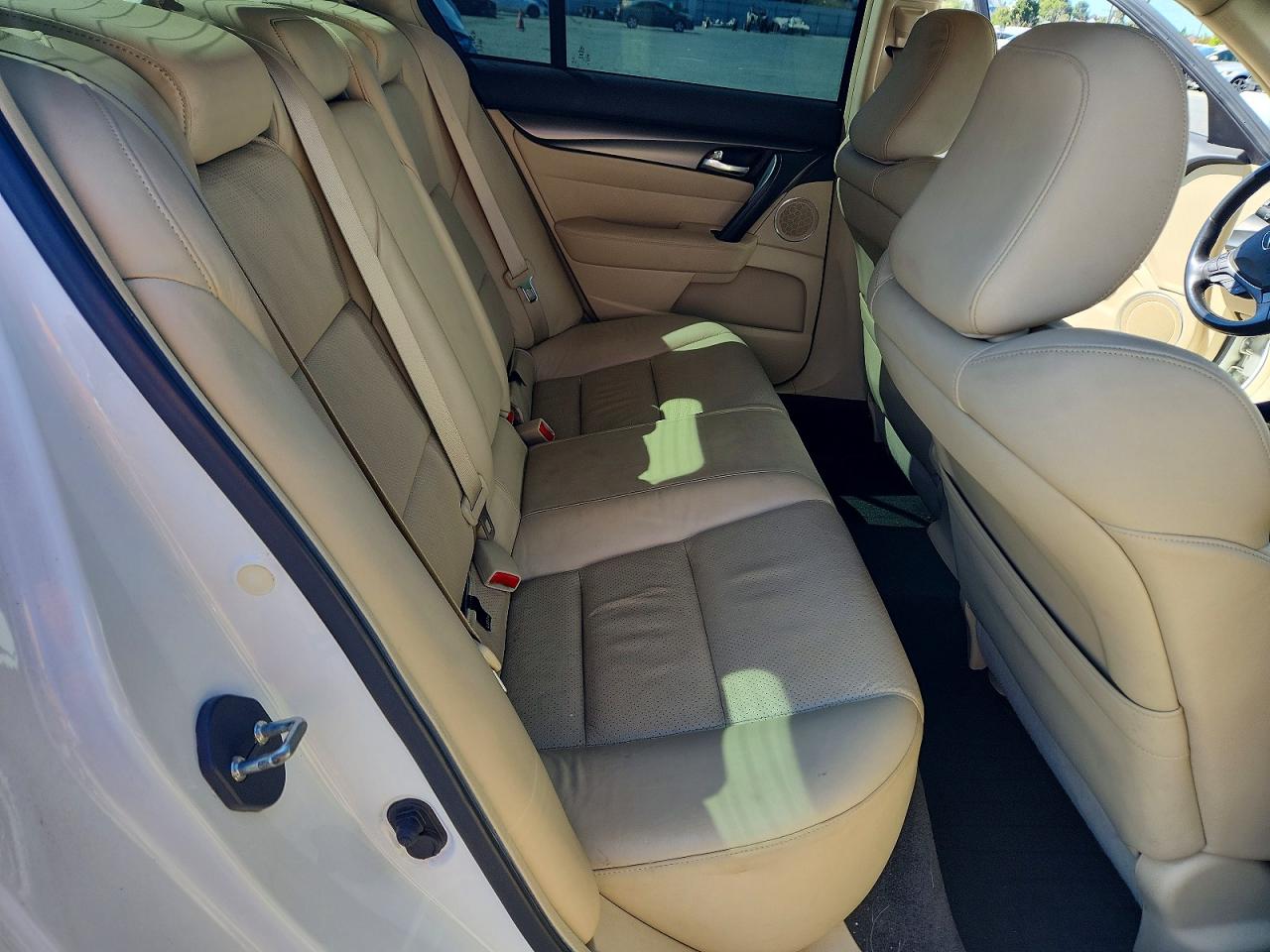 2012 Acura Tl White vin: 19UUA8F57CA009469