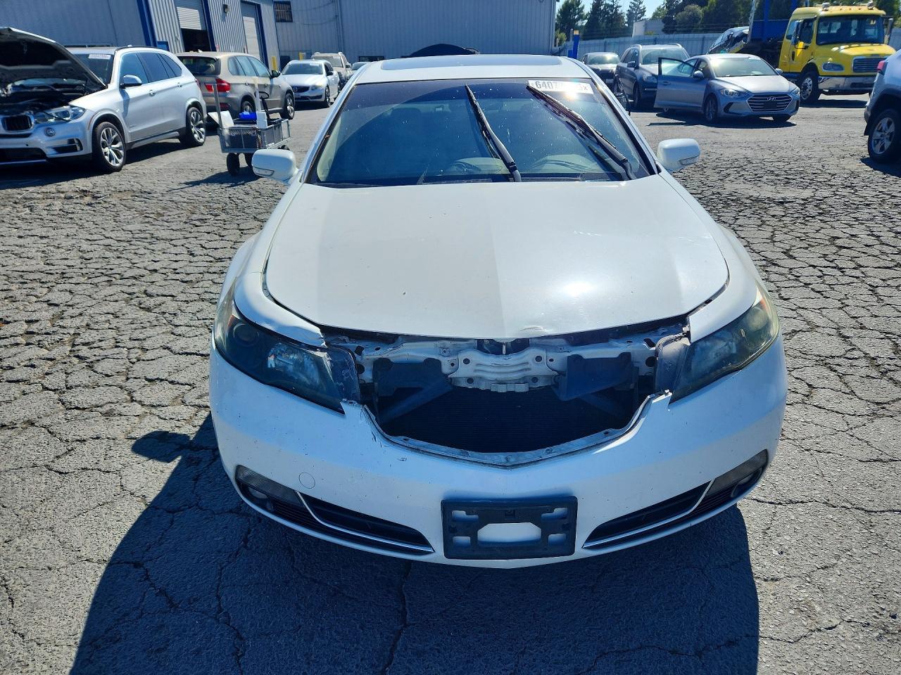 2012 Acura Tl White vin: 19UUA8F57CA009469