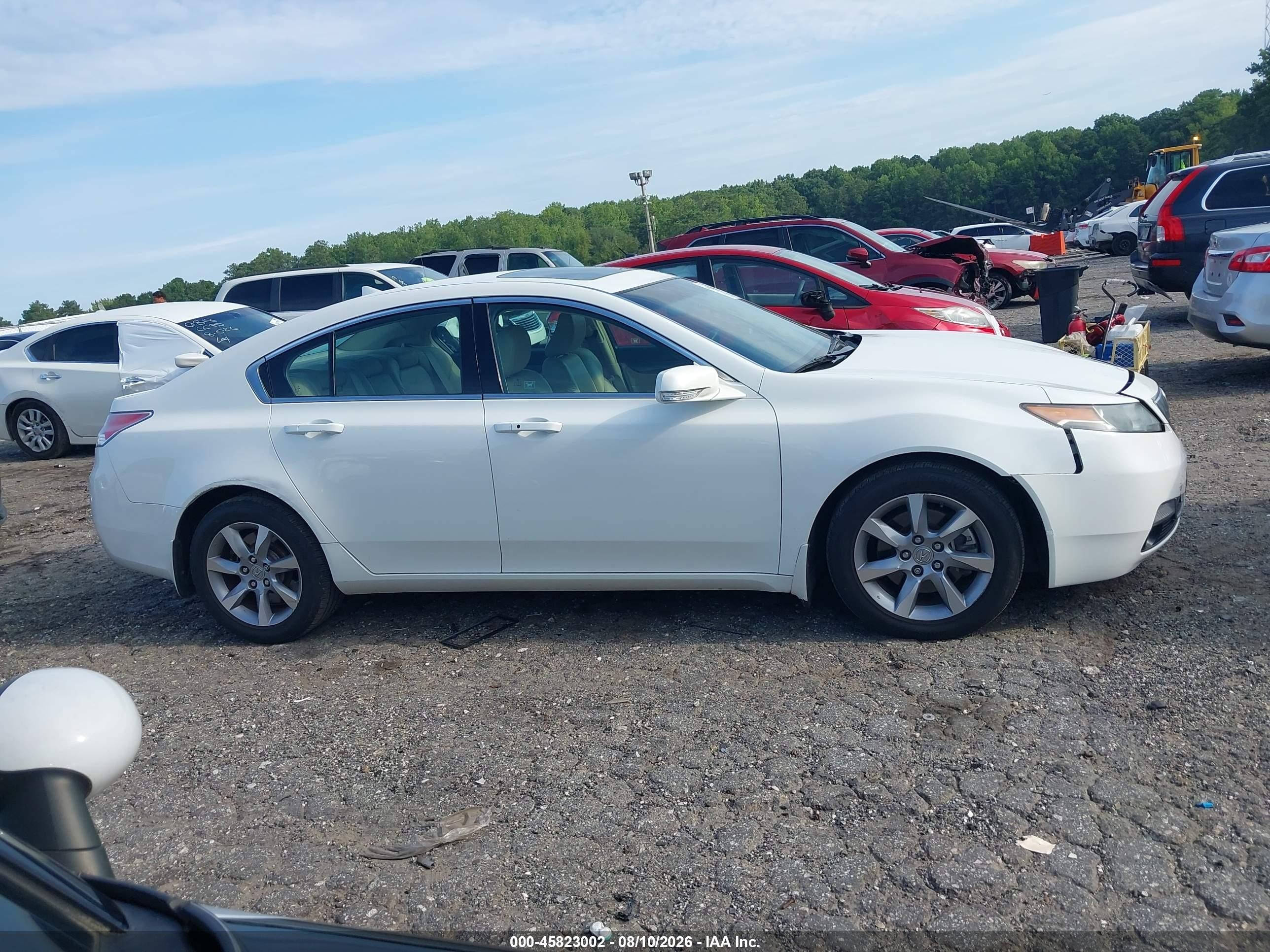 2012 Acura Tl 3.5 Белый vin: 19UUA8F57CA015577
