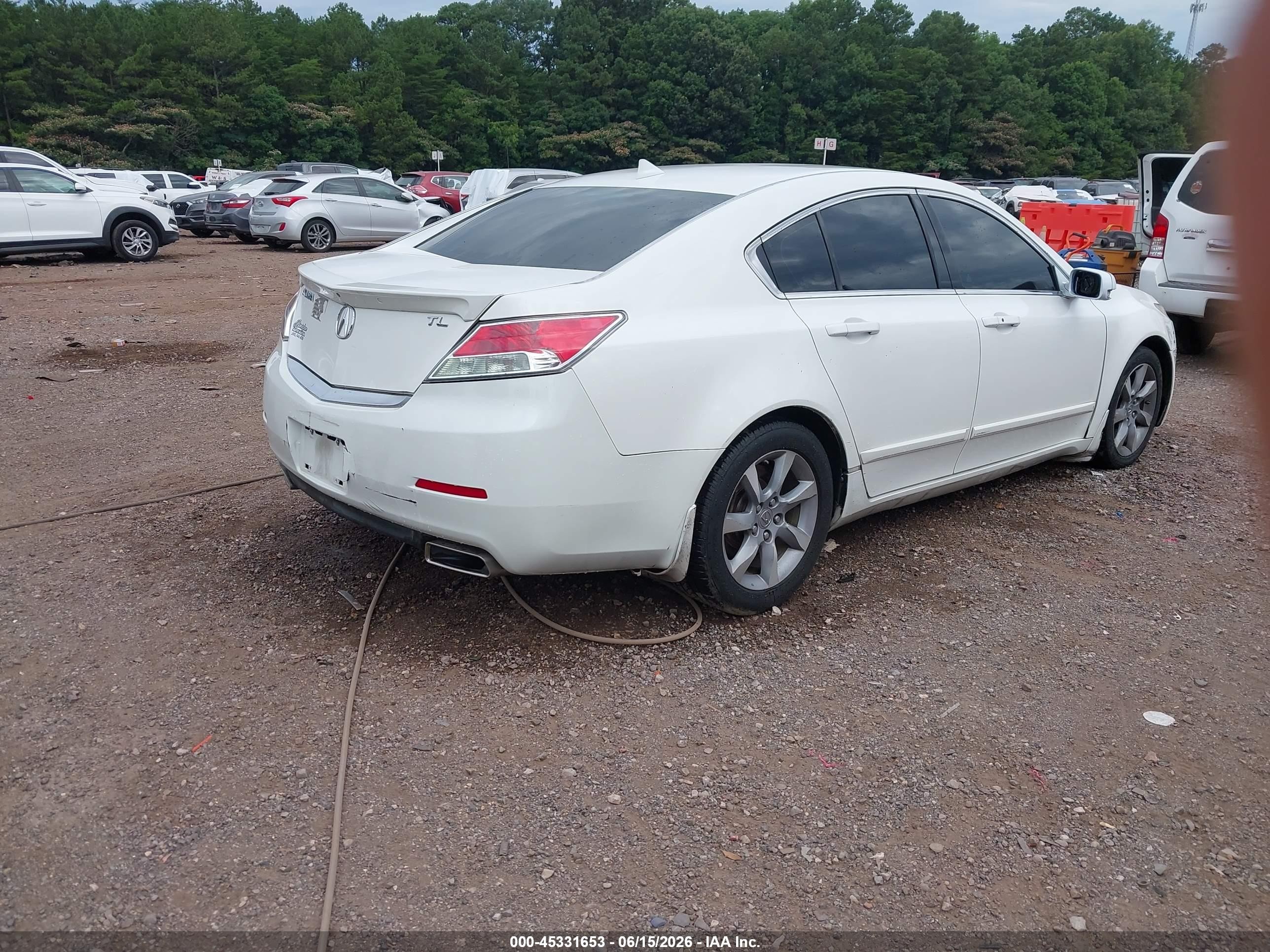 2012 Acura Tl 3.5 White vin: 19UUA8F57CA021931