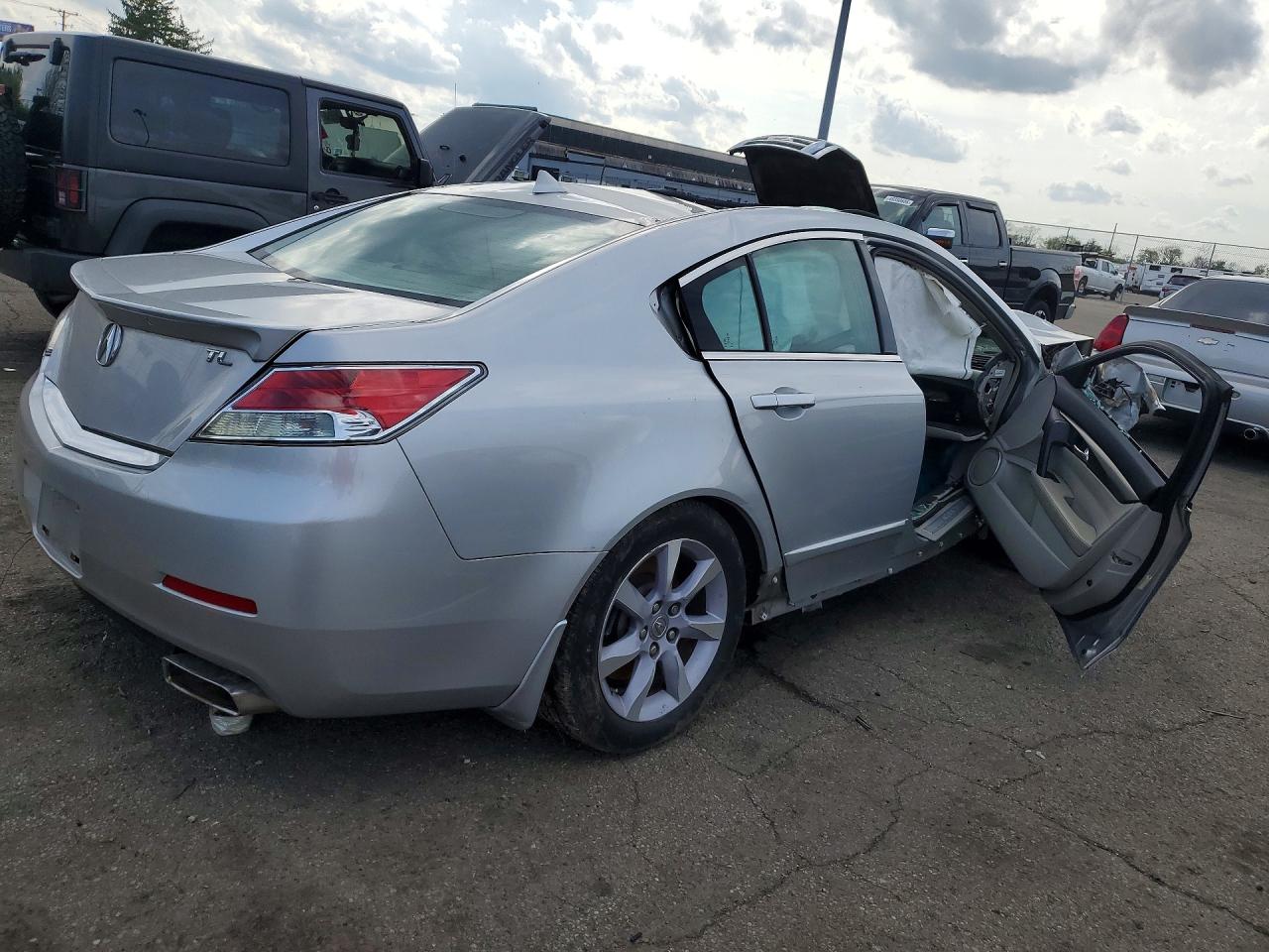 2013 Acura Tl Tech Silver vin: 19UUA8F57DA016830