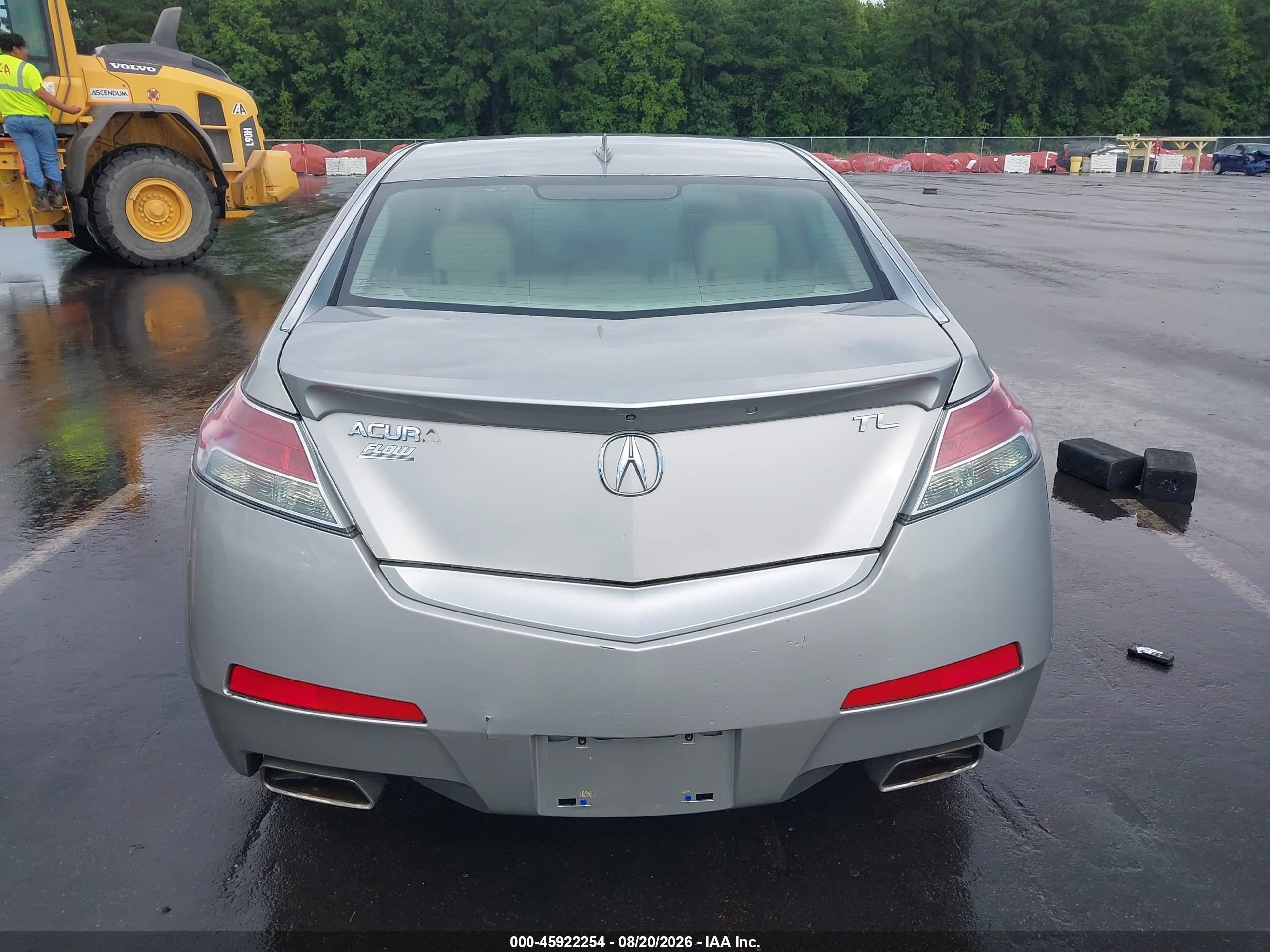 2010 Acura Tl 3.5 Silver vin: 19UUA8F58AA010465
