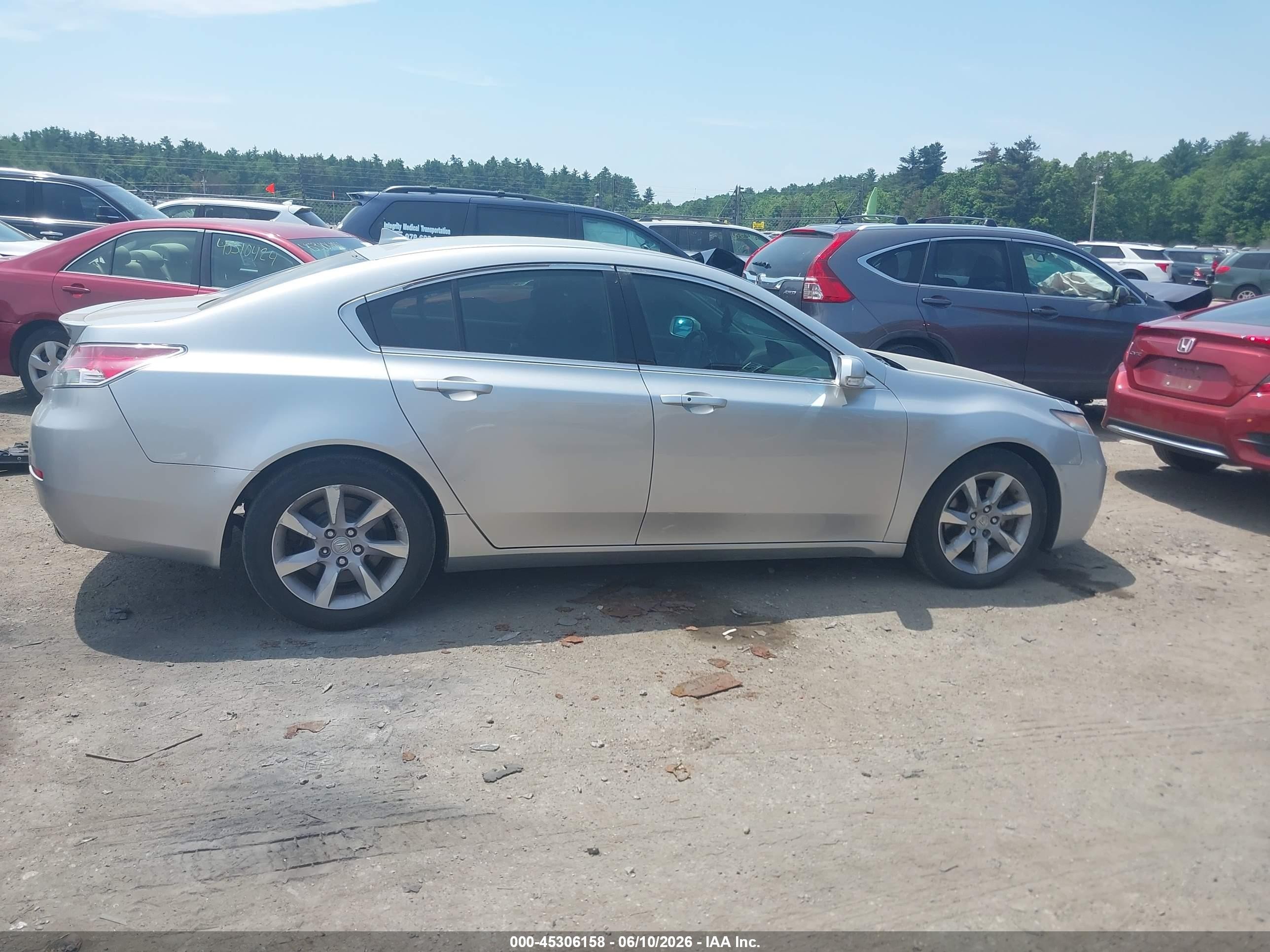 2012 Acura Tl 3.5 Серебряный vin: 19UUA8F58CA013580