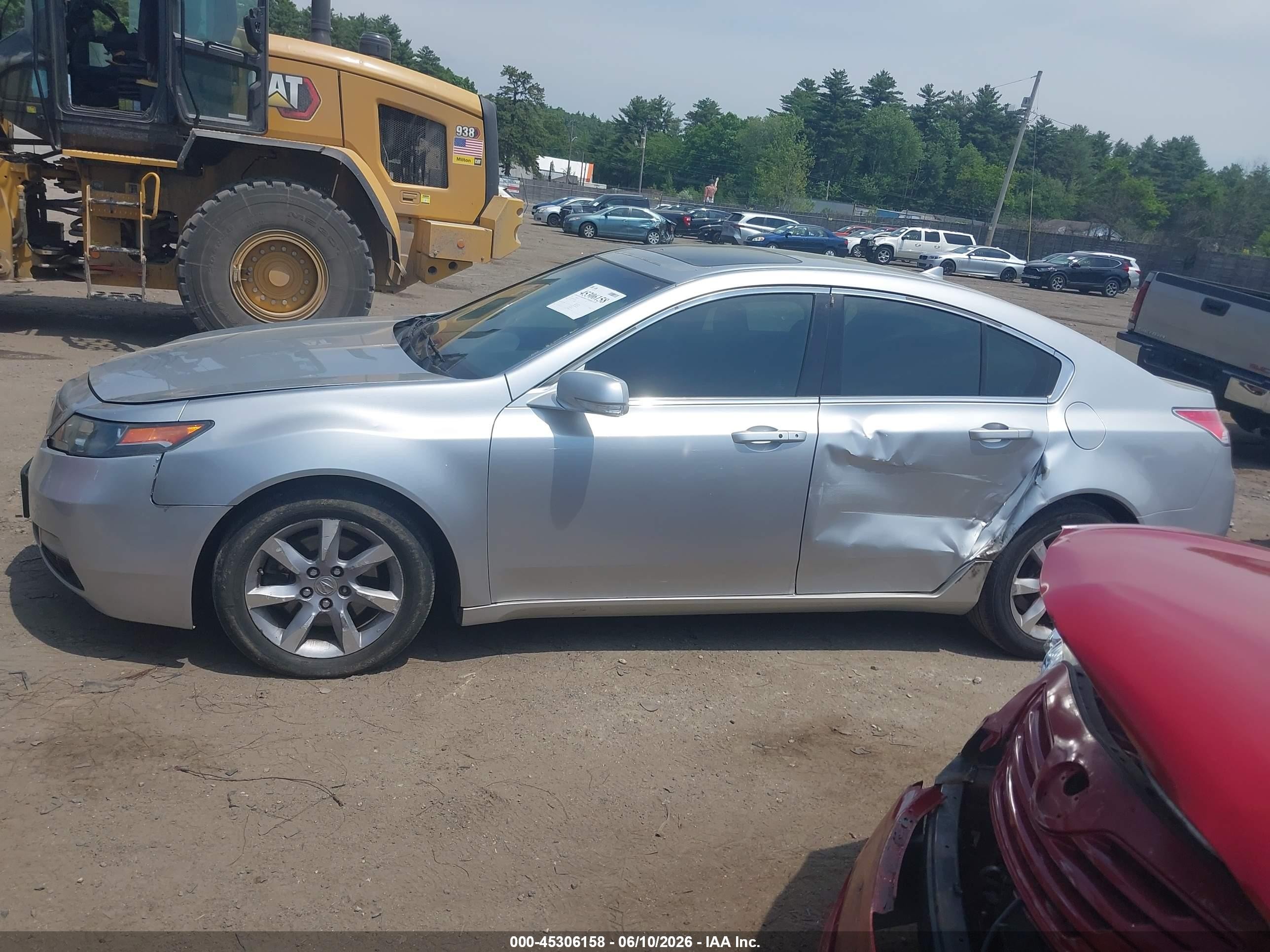 2012 Acura Tl 3.5 Серебряный vin: 19UUA8F58CA013580