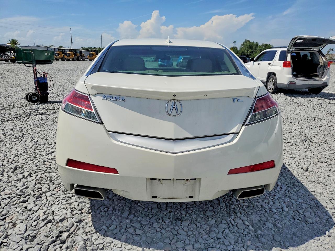 2010 Acura Tl White vin: 19UUA8F59AA020227