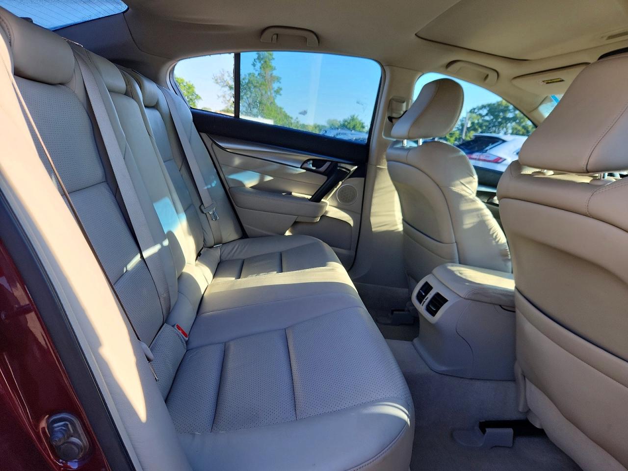 2010 Acura Tl Maroon vin: 19UUA8F5XAA004876
