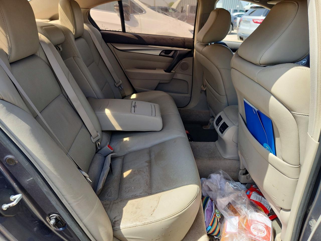 2010 Acura Tl Silver vin: 19UUA8F5XAA006045
