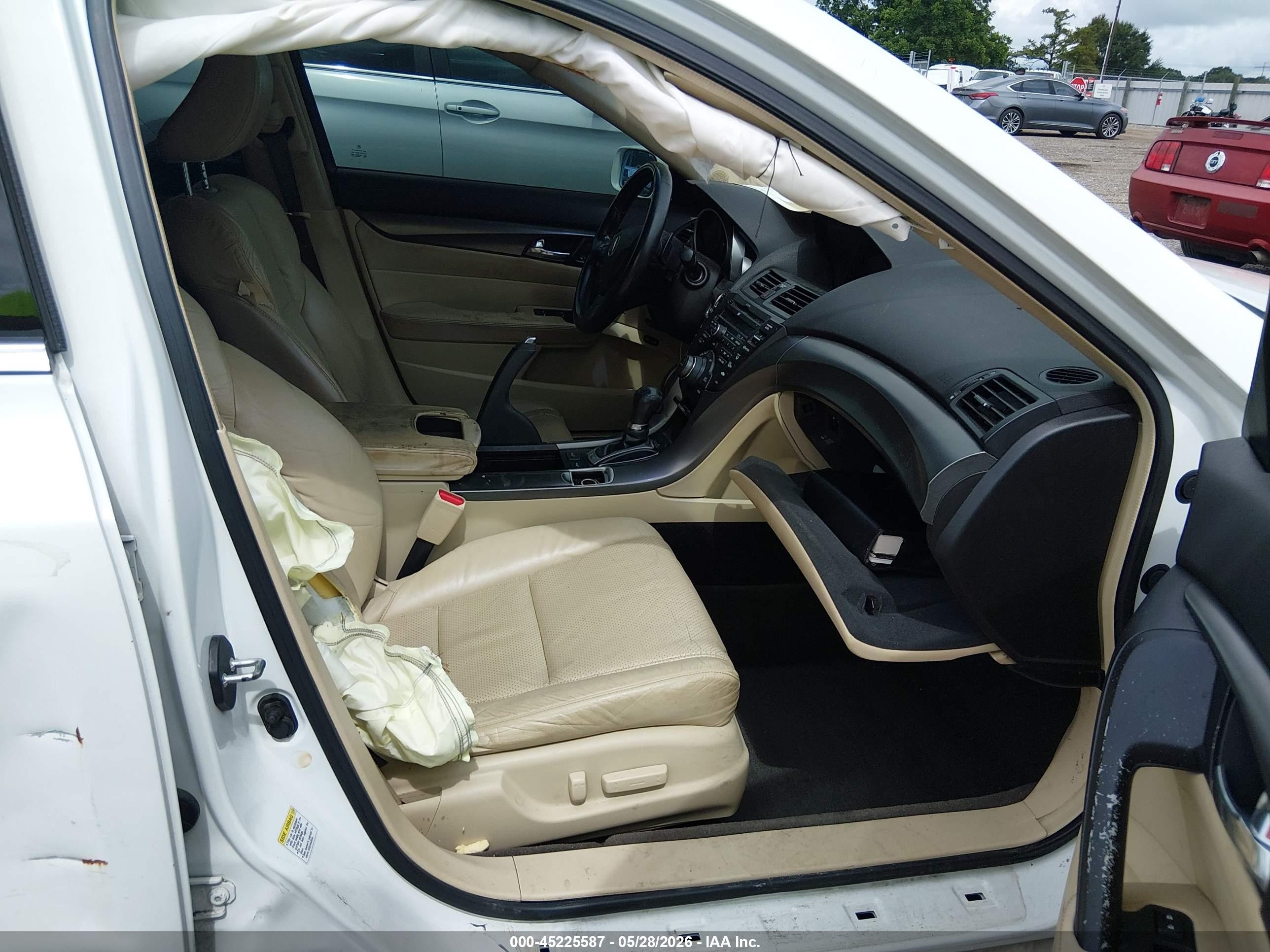 2012 Acura Tl 3.5 White vin: 19UUA8F5XCA015606