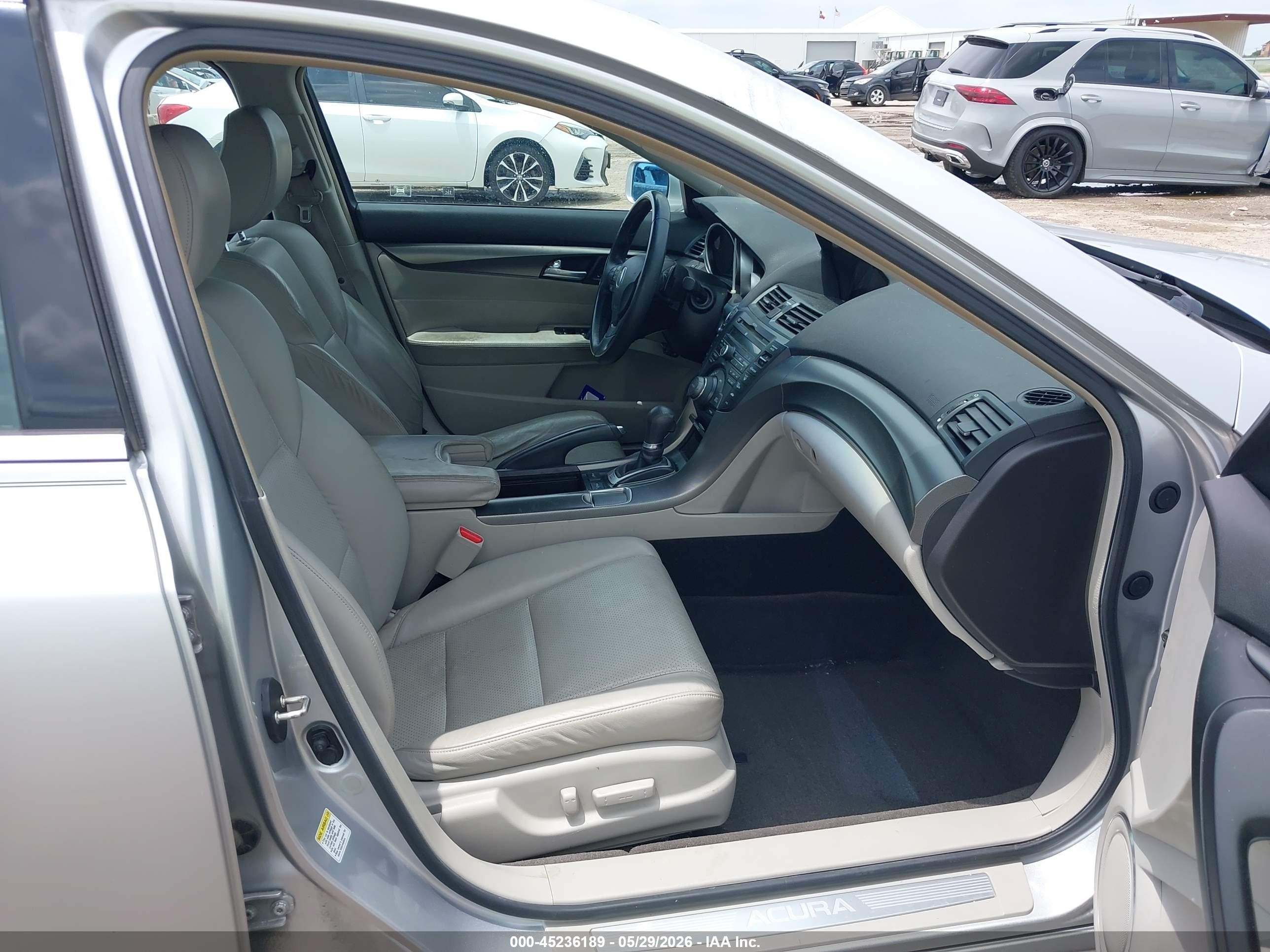 2012 Acura Tl 3.5 Silver vin: 19UUA8F5XCA027335