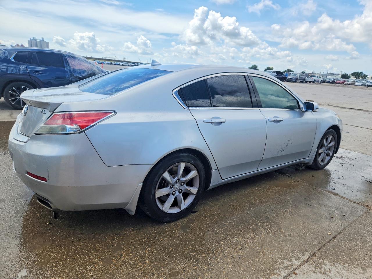 2012 Acura Tl Silver vin: 19UUA8F5XCA036696