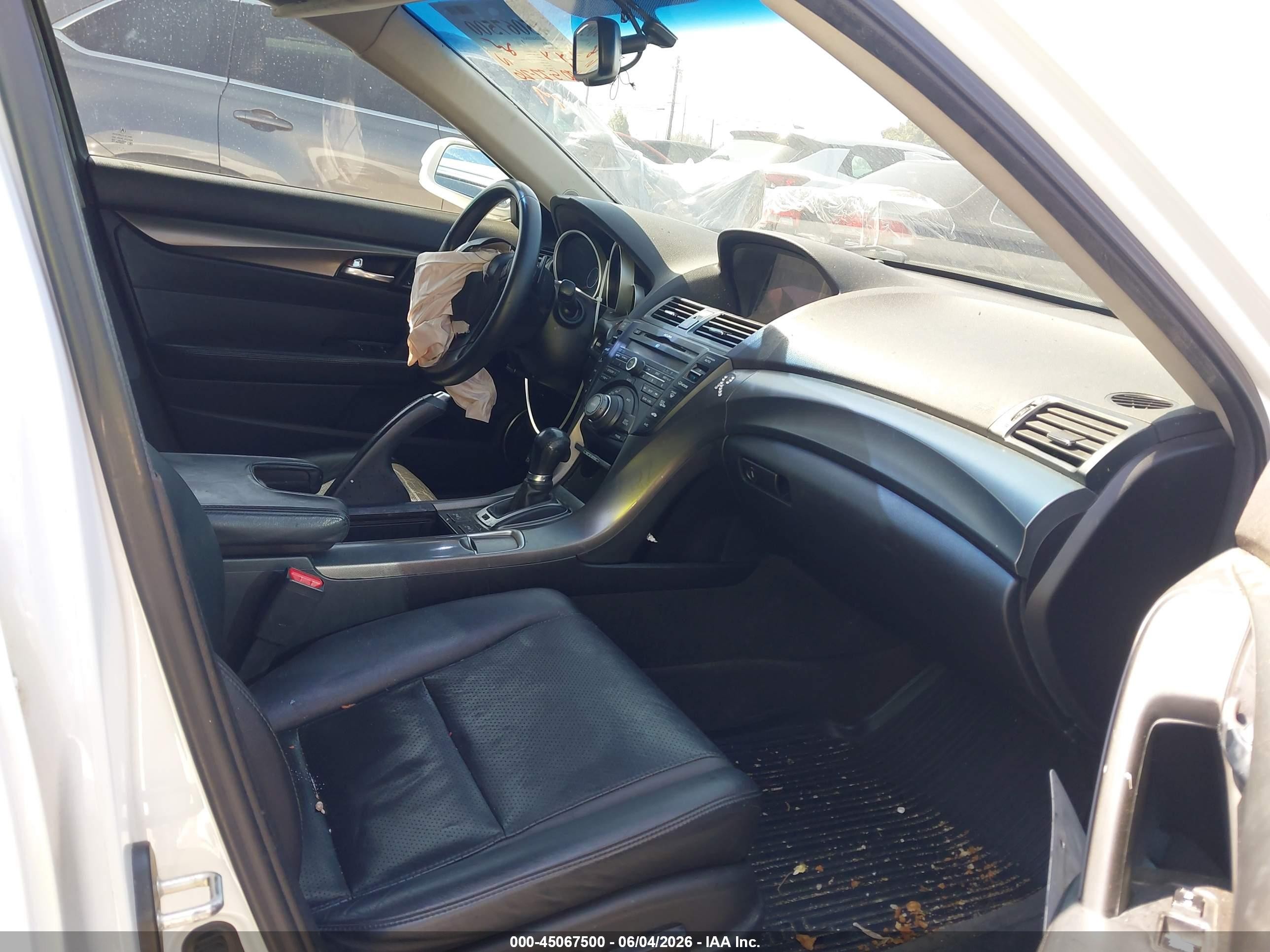 2012 Acura Tl 3.5 White vin: 19UUA8F5XCA039890