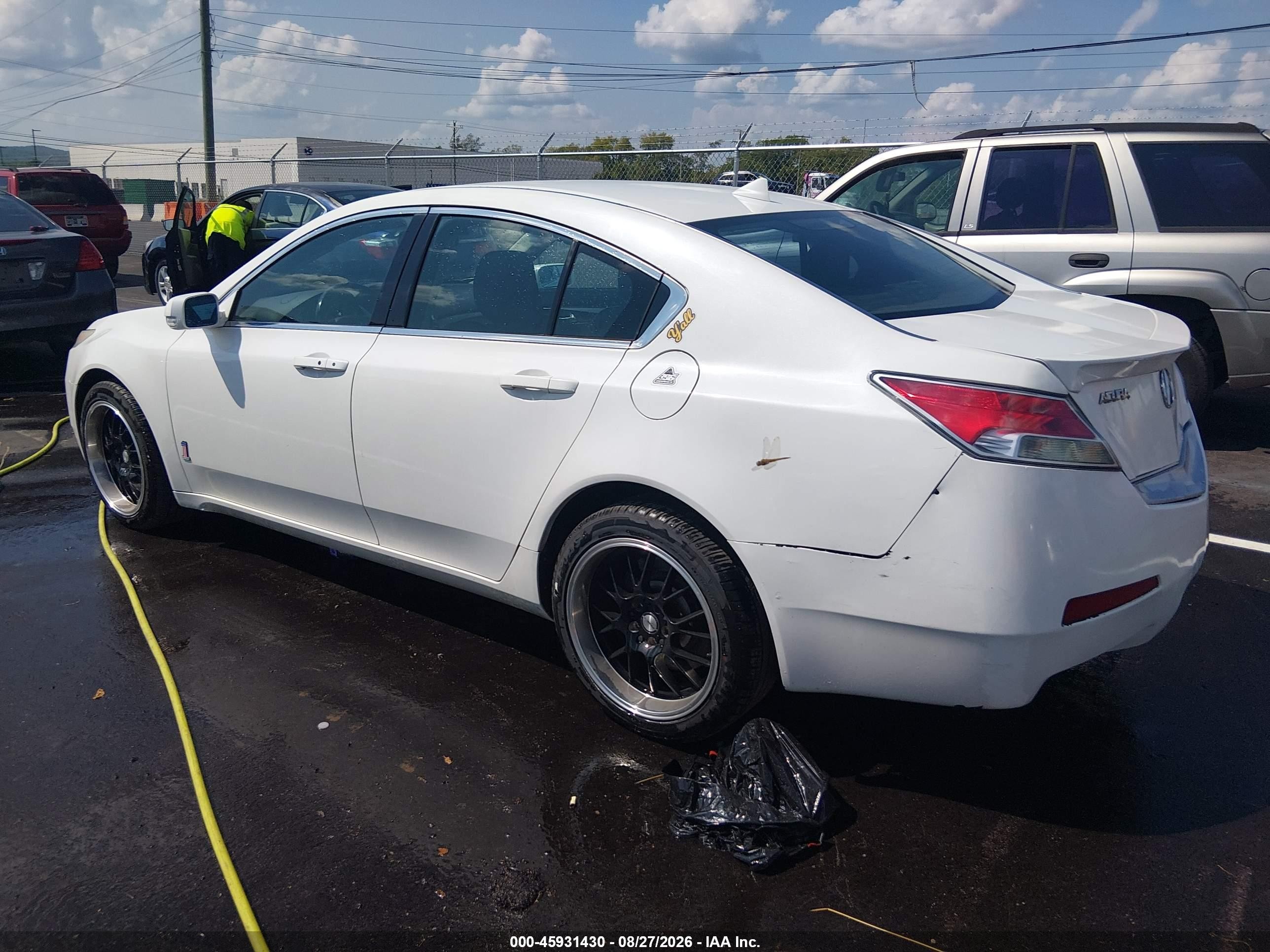 2013 Acura Tl 3.5 White vin: 19UUA8F5XDA006535
