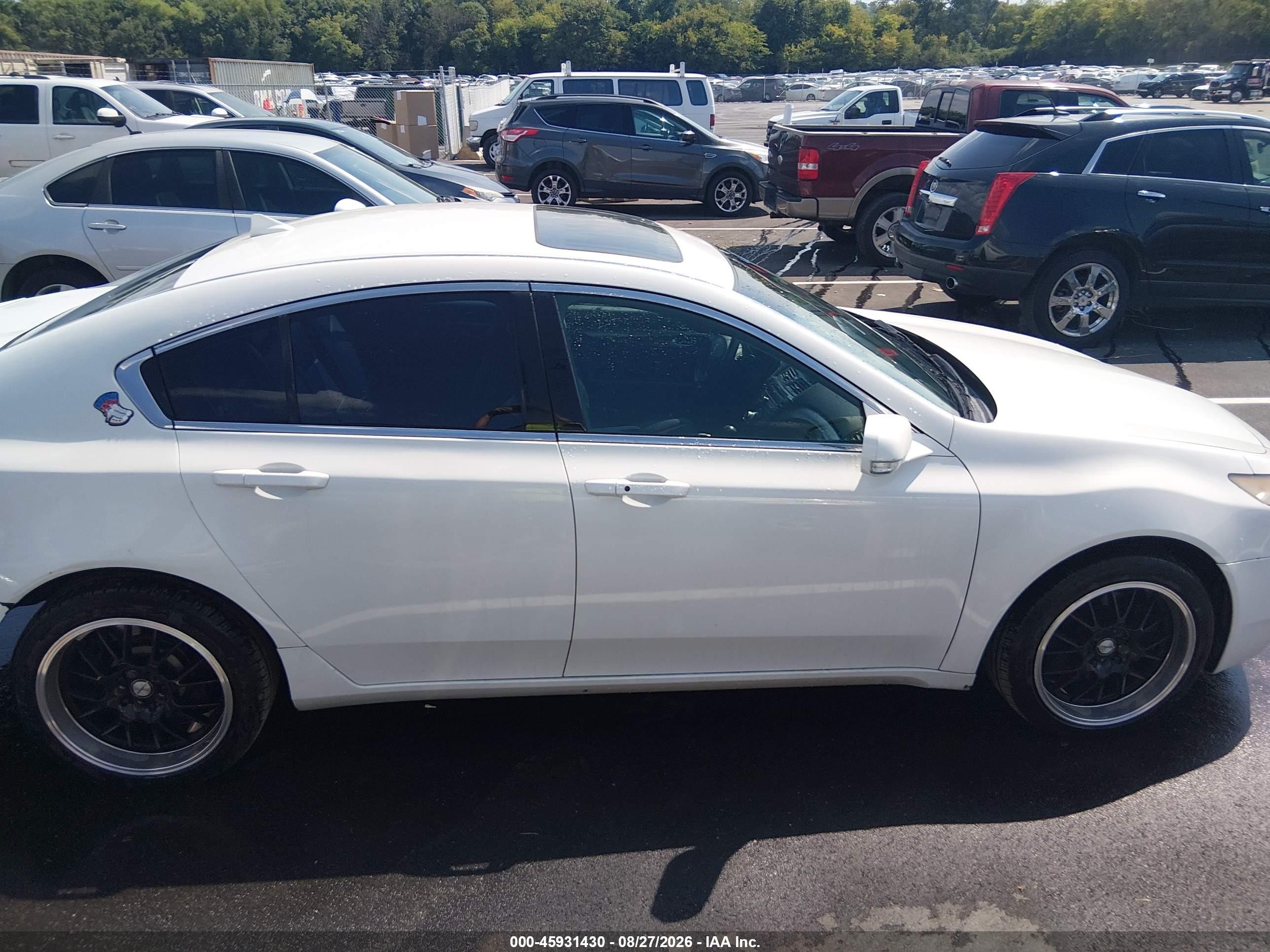 2013 Acura Tl 3.5 White vin: 19UUA8F5XDA006535