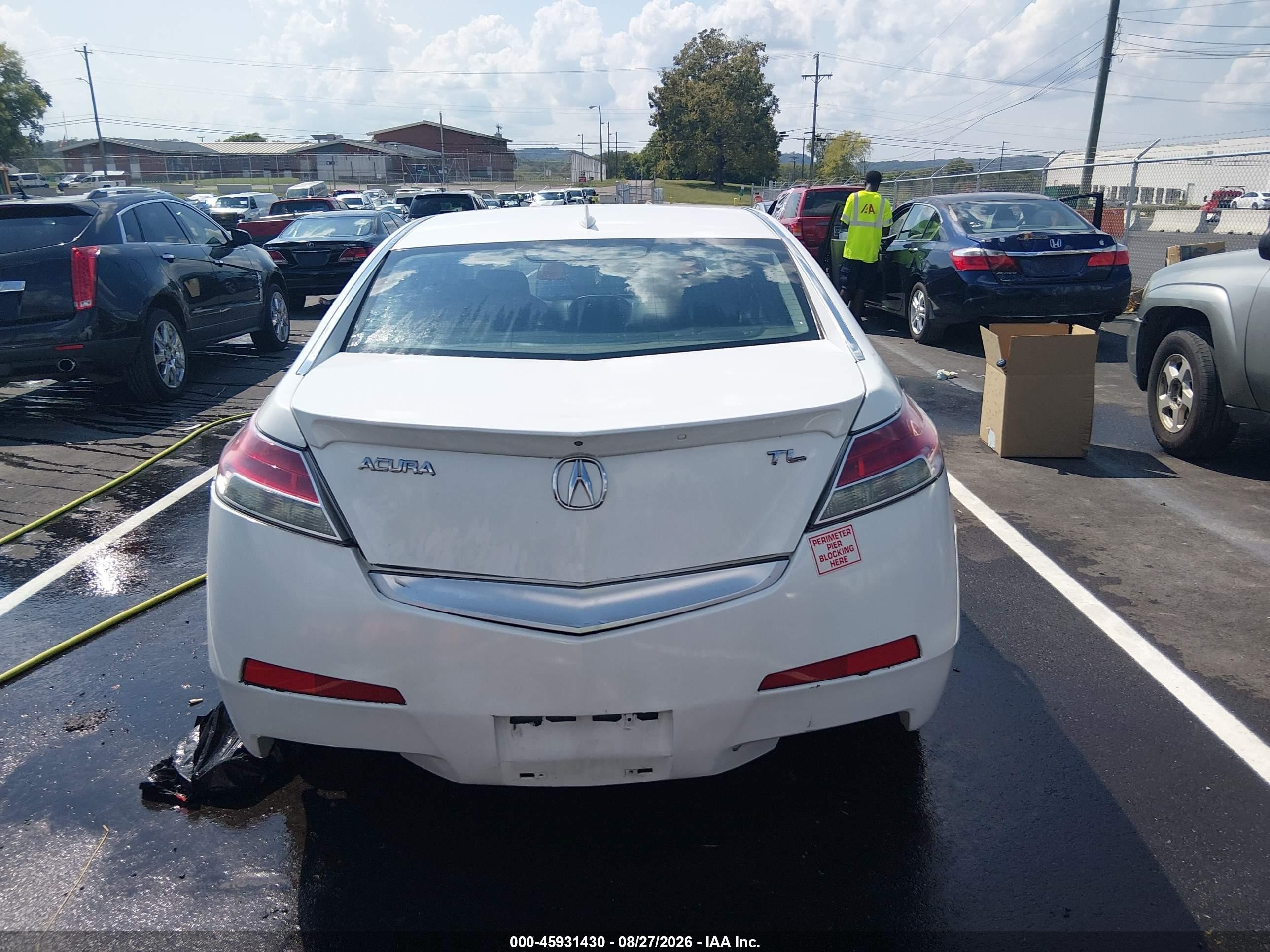 2013 Acura Tl 3.5 White vin: 19UUA8F5XDA006535